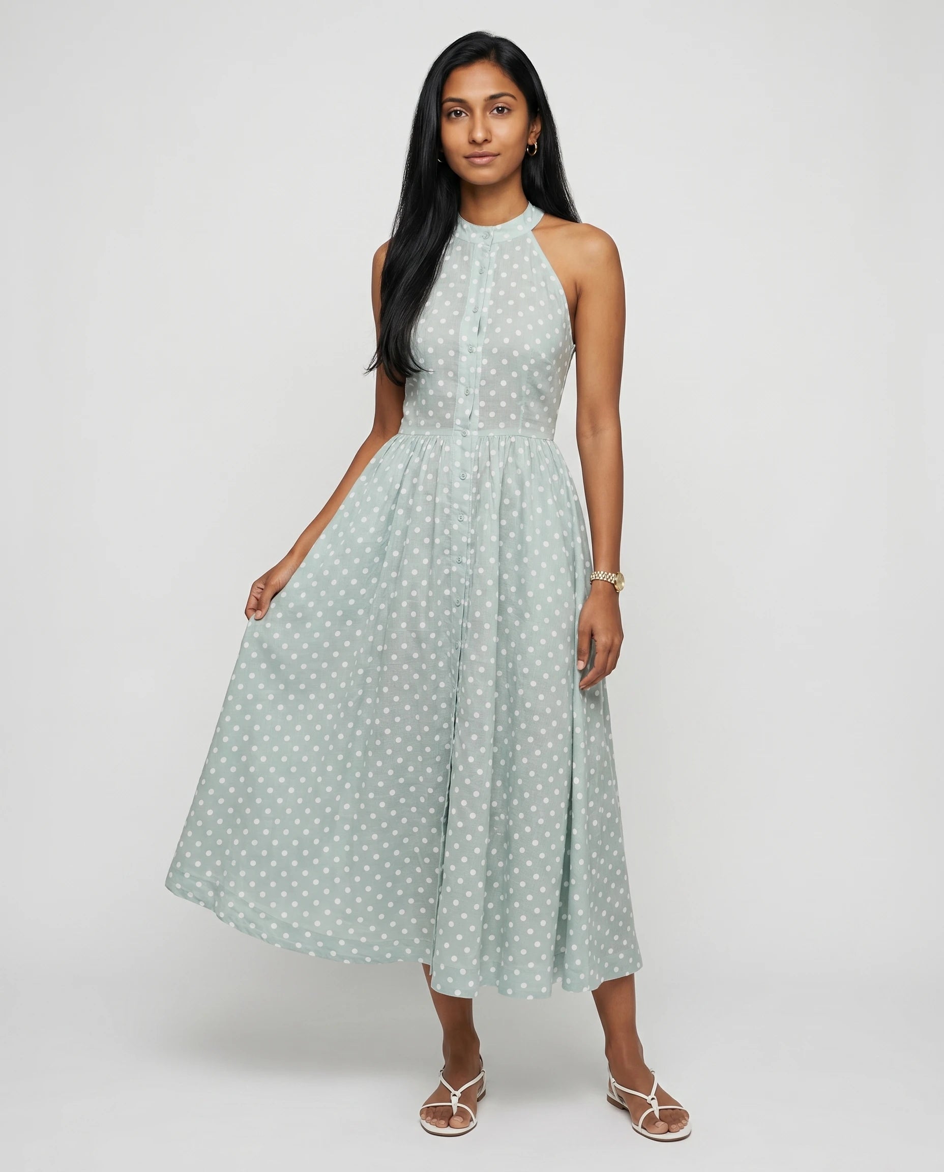 Robe midi à pois Vert Pistache — Madeleine — plein pied face studio