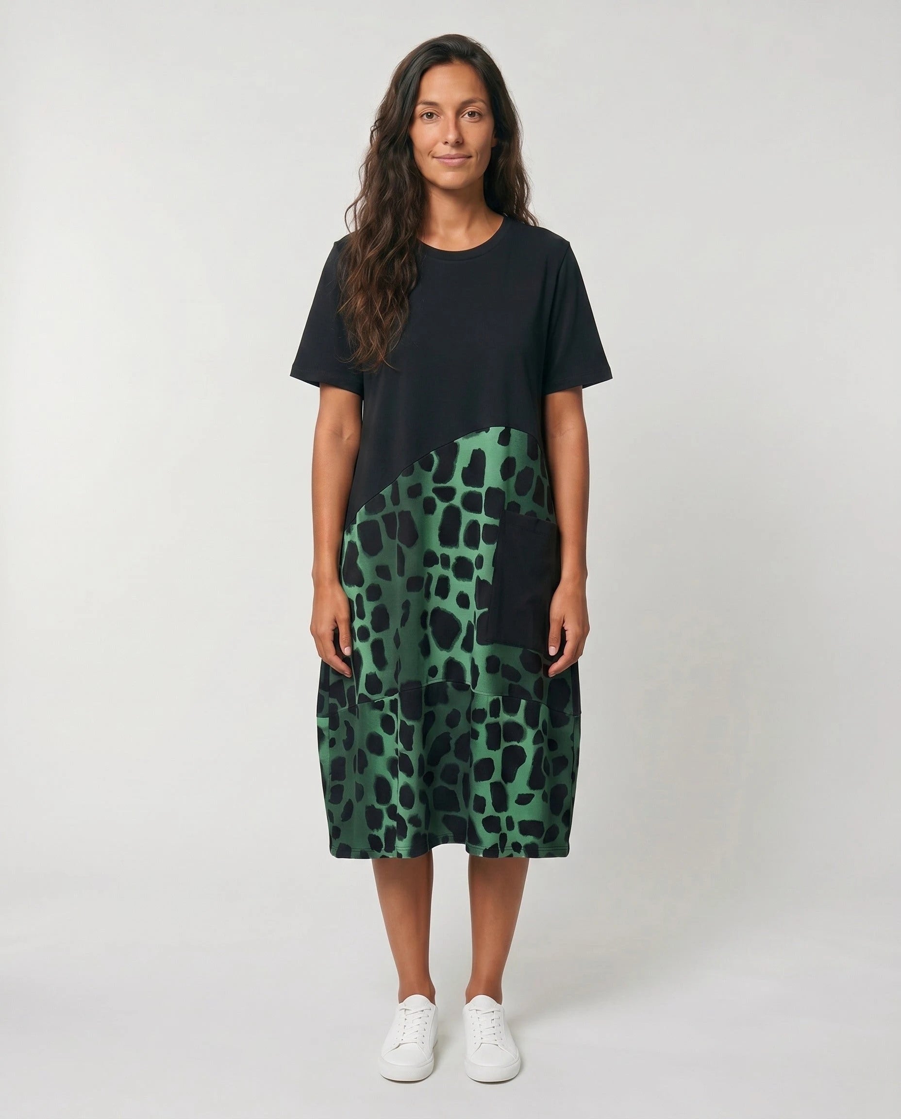 Robe T-shirt midi imprime animal vert foret studio face