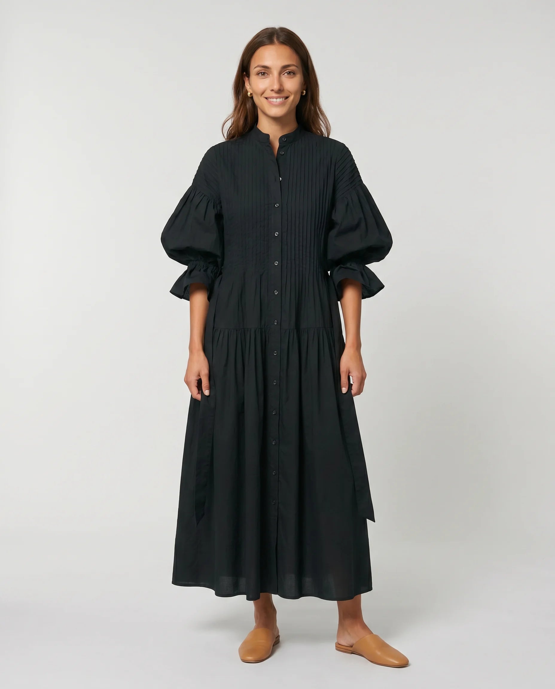 Robe longue chemise noire en coton - studio cover