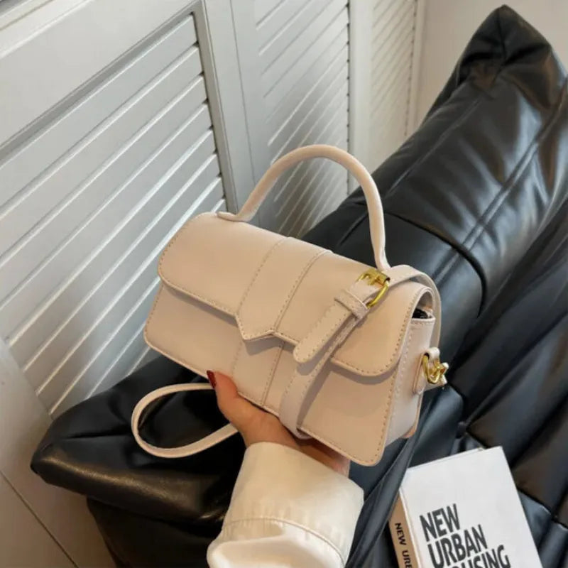 Petit sac à main bandoulière à rabat Amalia