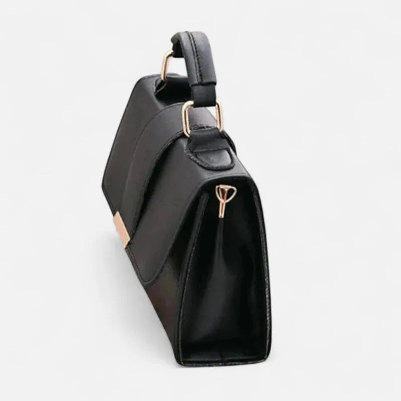 Petit sac à main bandoulière à rabat aux finitions doré Maëlys