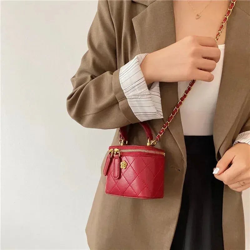 Petit sac à main bandoulière cubique matelassé au finition doré Aurore
