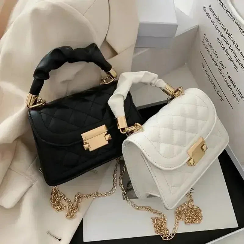 Petit sac à main matelassé à rabat avec bandoulière doré Sophie