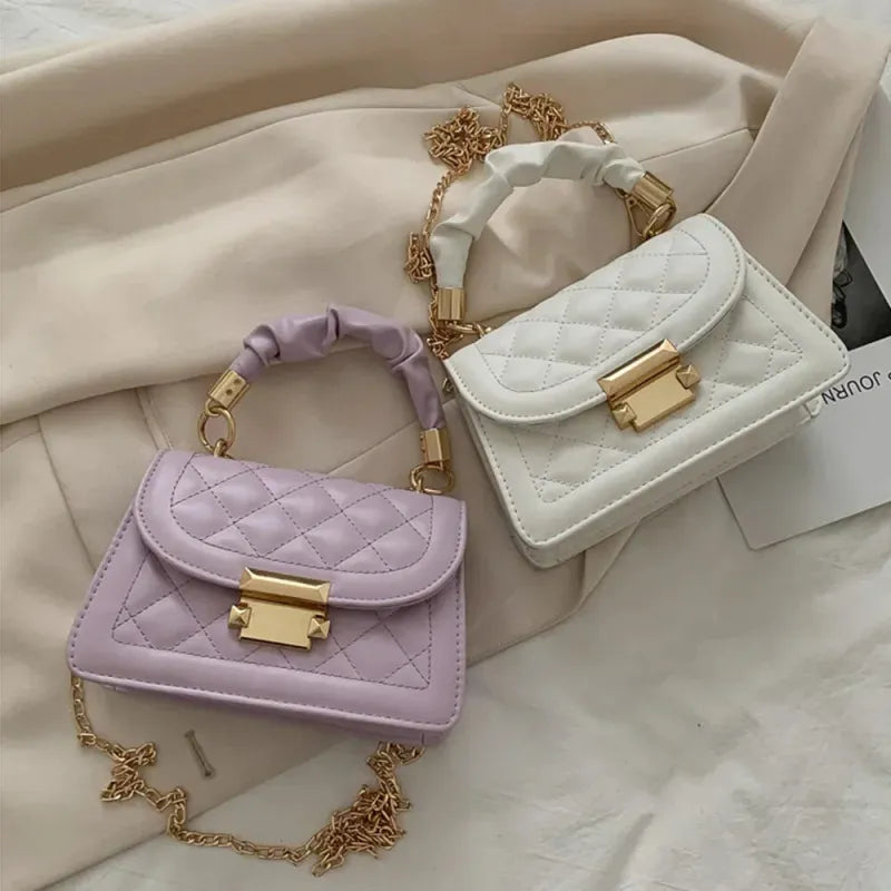 Petit sac à main matelassé à rabat avec bandoulière doré Sophie