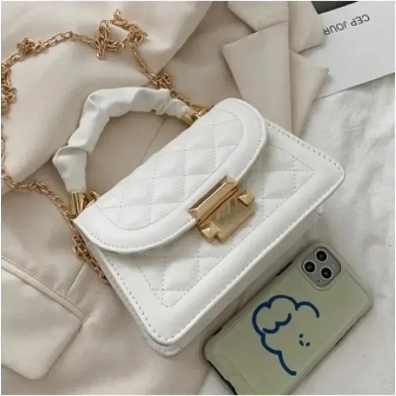 Petit sac à main matelassé à rabat avec bandoulière doré Sophie