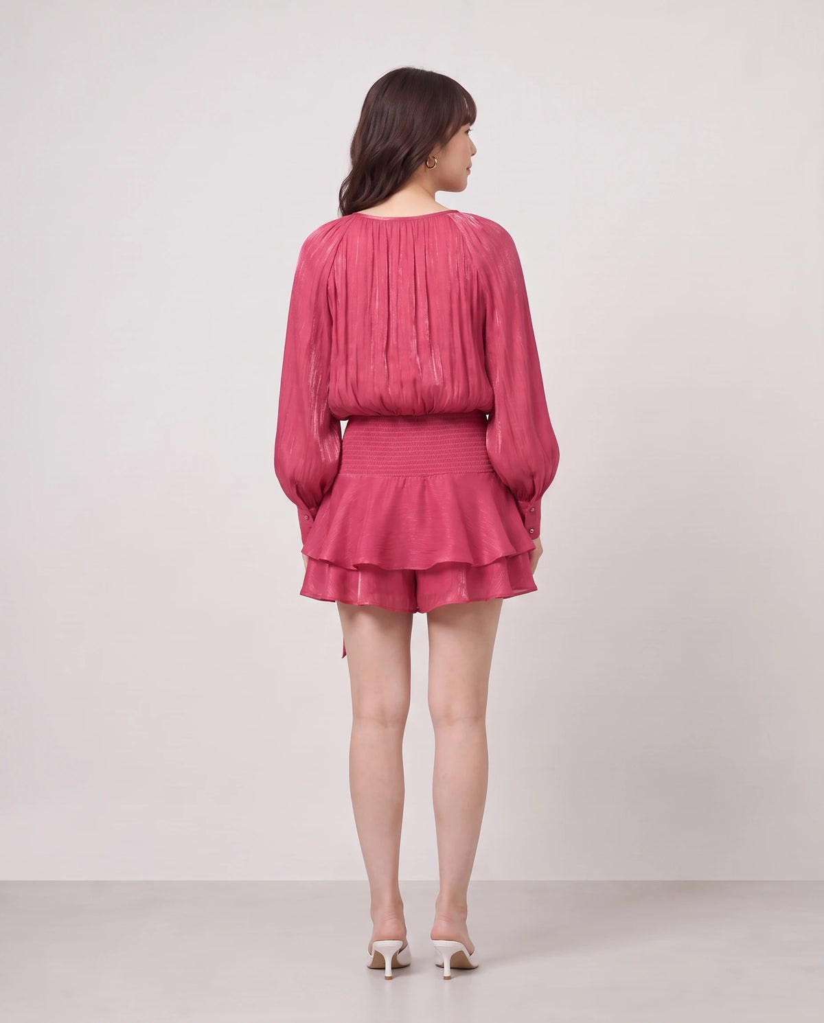 Robe courte tunique en mousseline à manches ballon Louna en Rose Framboise, vue de dos