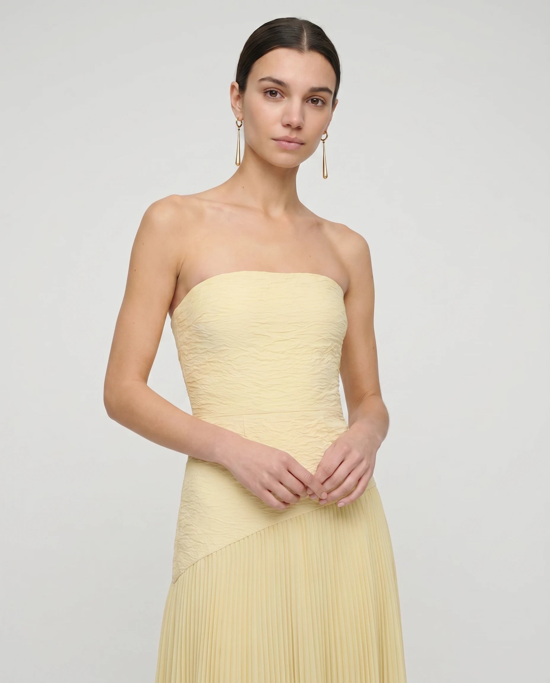 Robe longue bustier plissee Eloise - Jaune Pâle - detail bustier