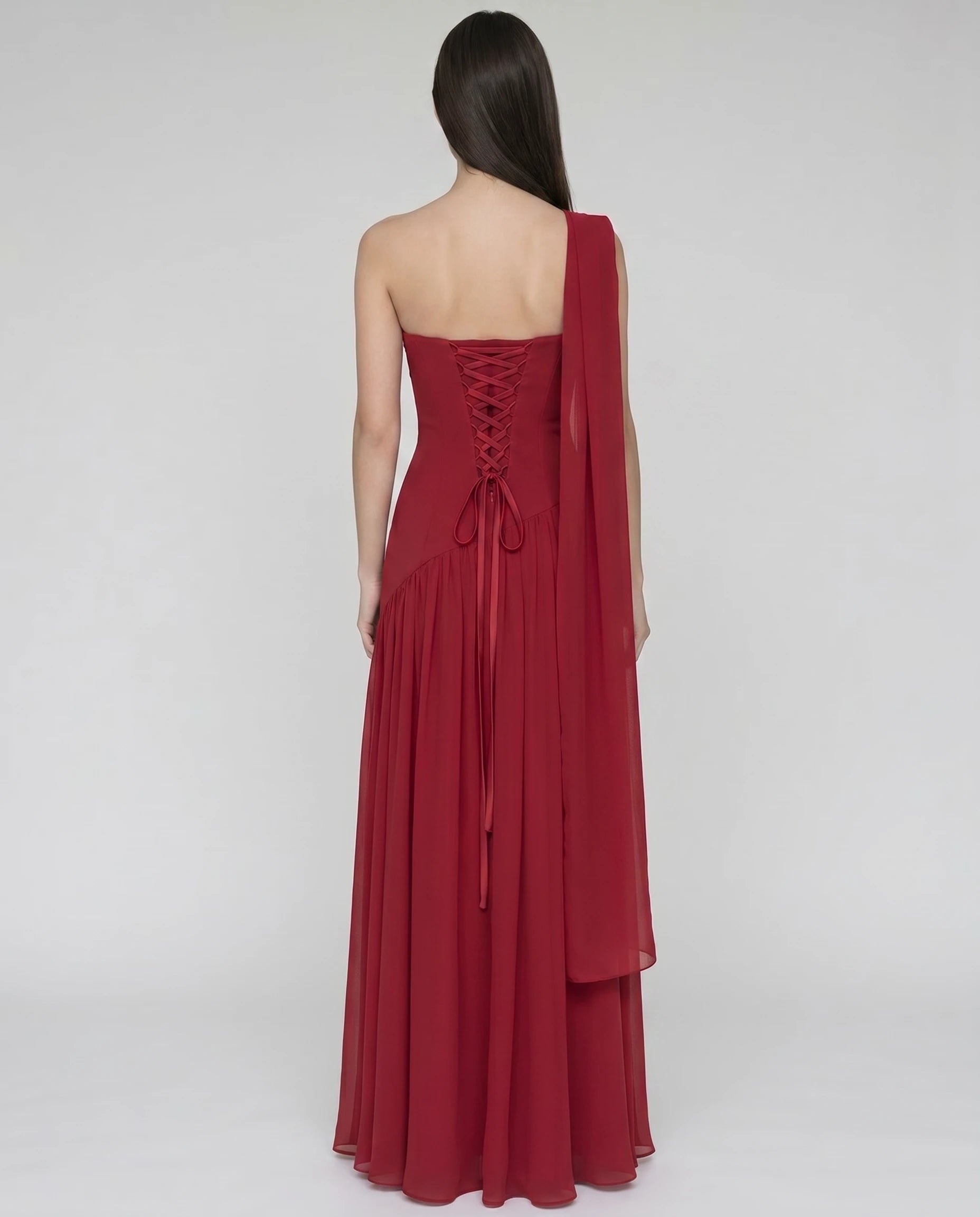 Robe longue bustier asymetrique rouge, dos lace corsete a rubans (vue dos lacé corseté)