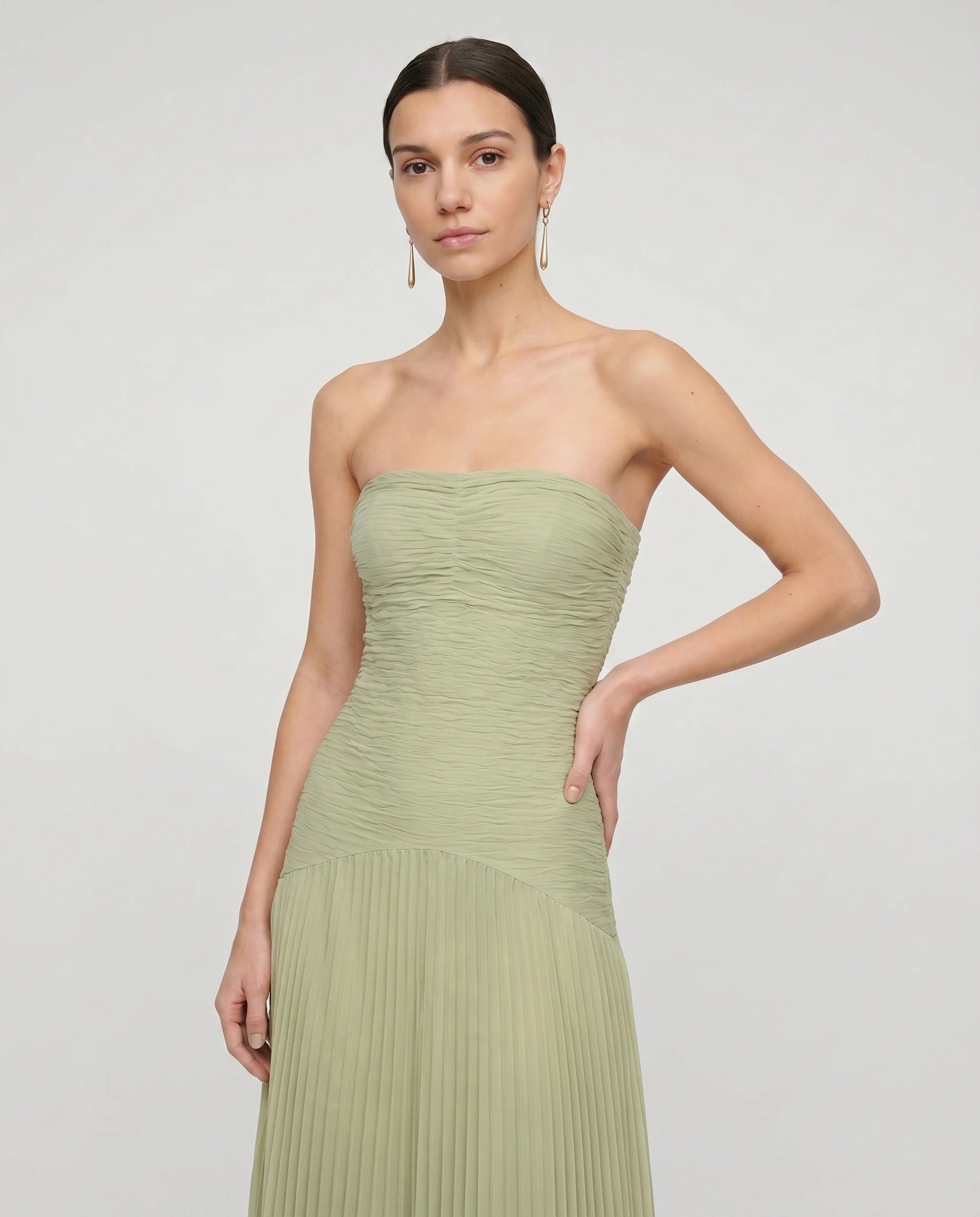 Robe longue bustier plissee Eloise - Vert Sauge - detail bustier