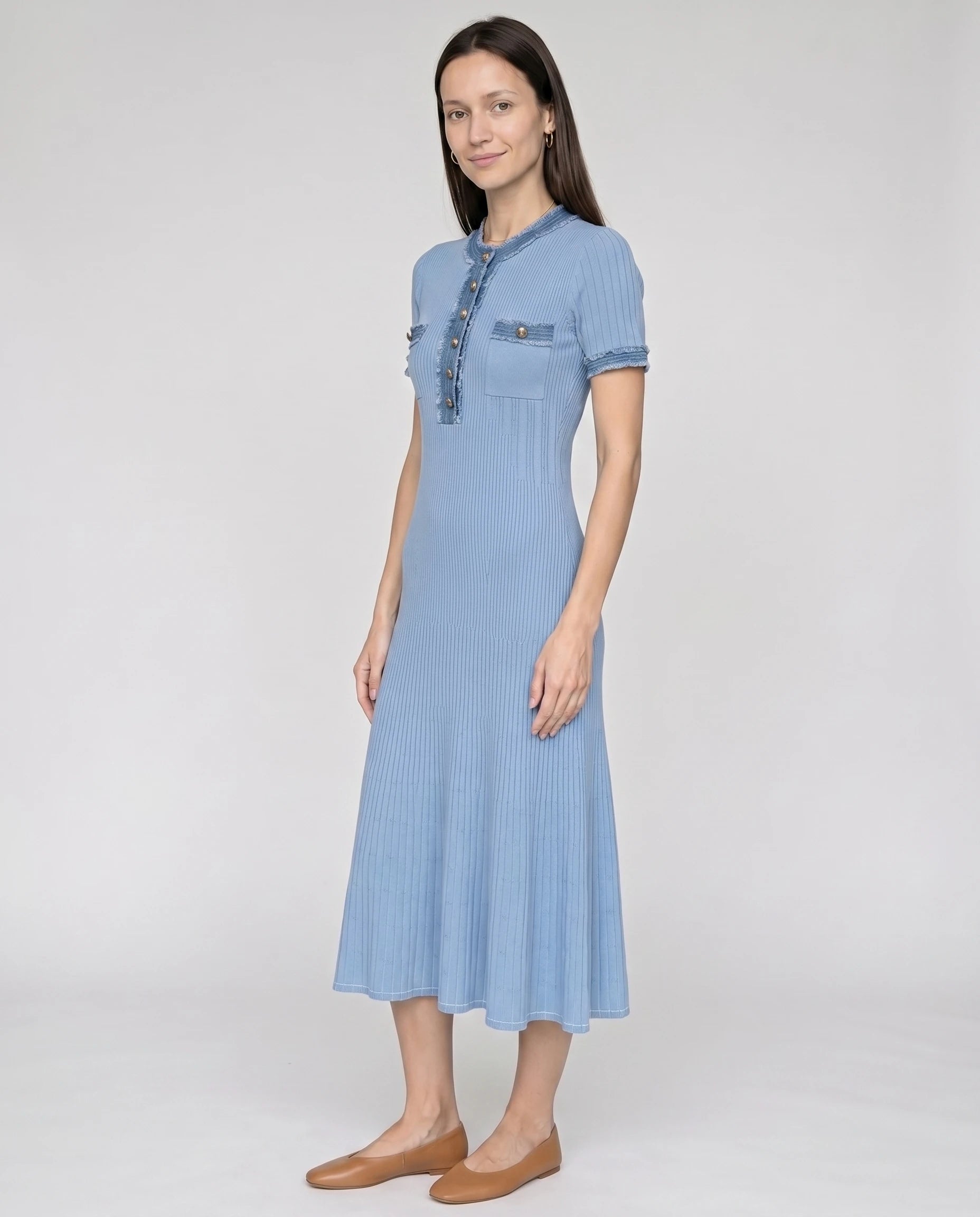 Robe midi en maille cotelee Odette - Bleu Ciel - vue trois-quarts