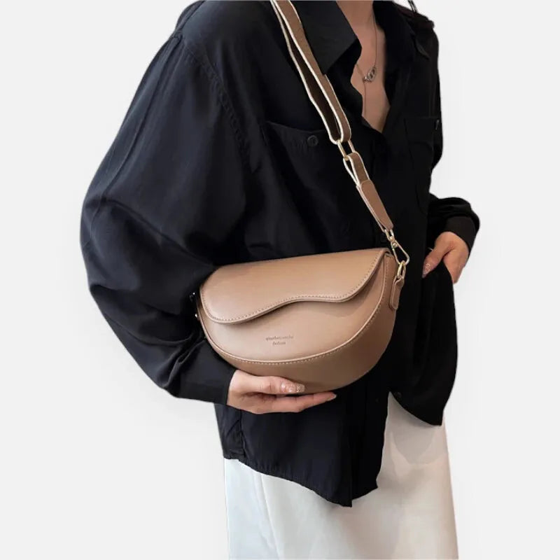 Sac à main banane demi-lune en cuir chic Danièle