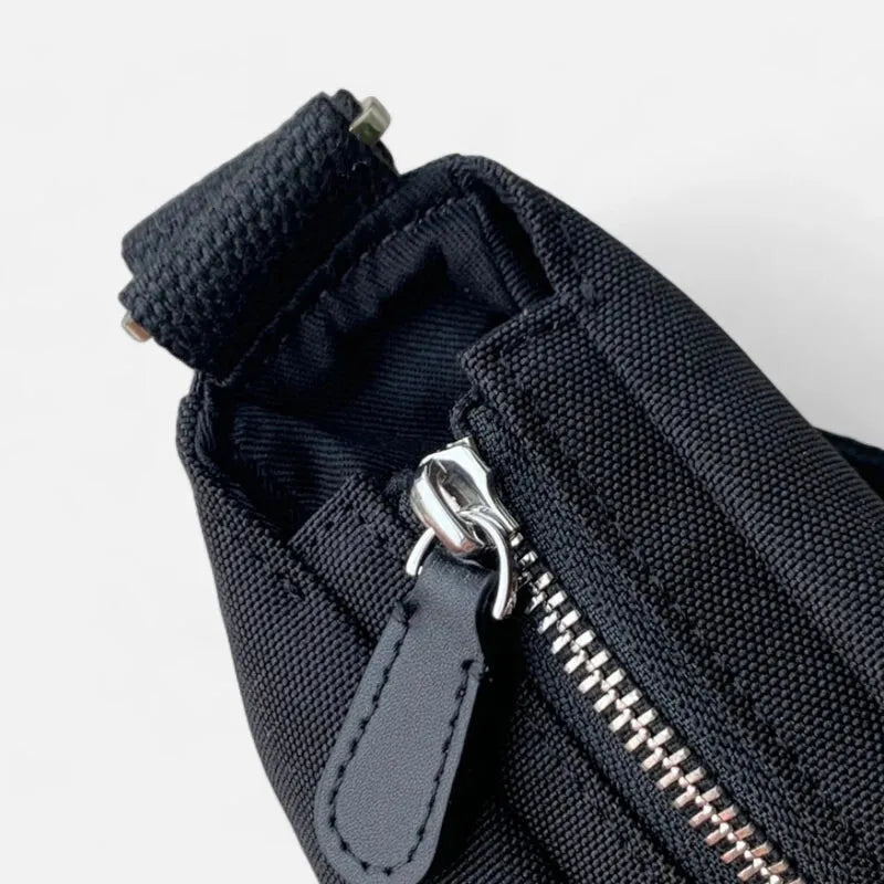 Sac à main banane demi-lune en tissu chic Brigitte
