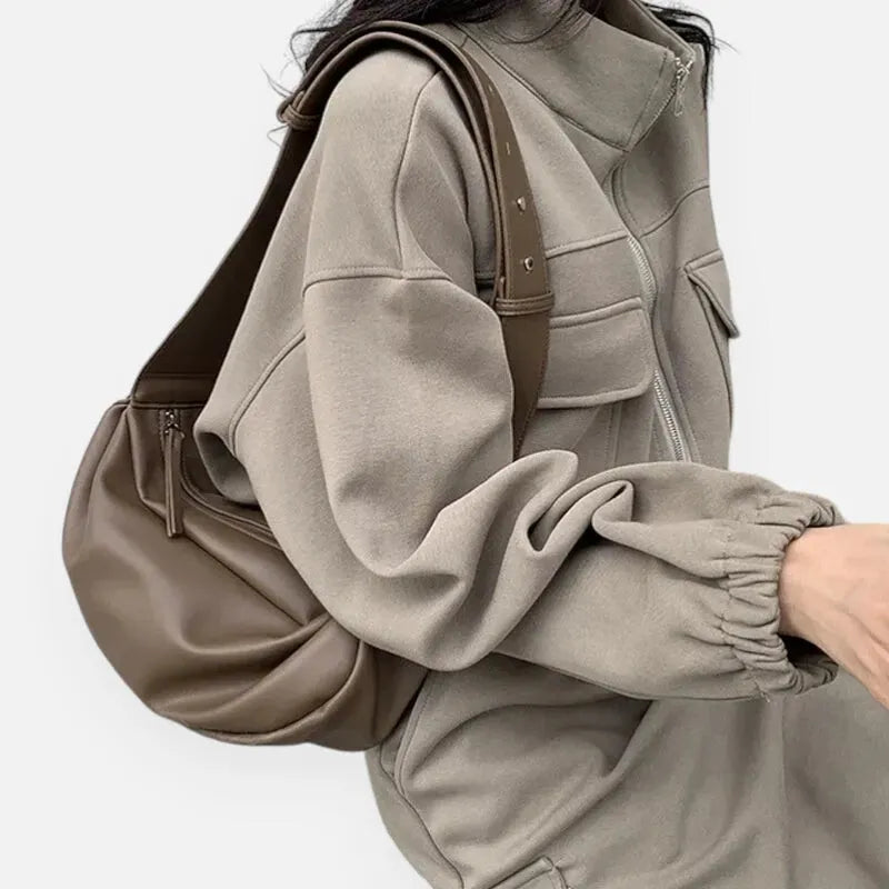 Sac à main banane en cuir chic Bernadette