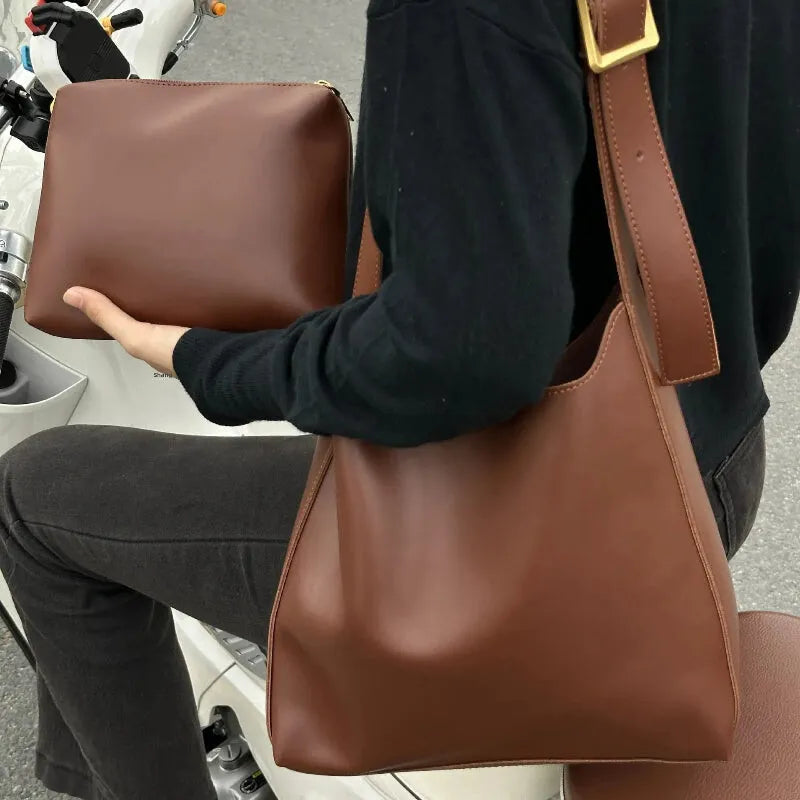 Sac à main bandoulière avec sa pochette assortie Léna