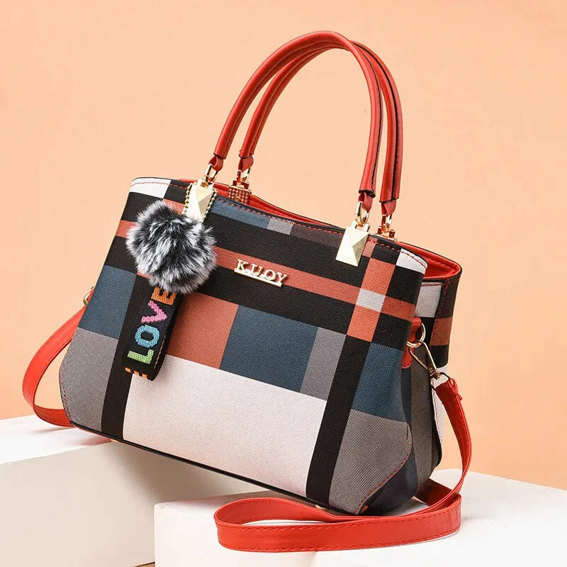 Sac à main bandoulière avec son charms pompon Livia