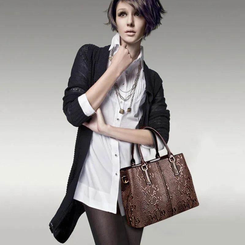 Sac à main bandoulière chic brillant et texturé Clara