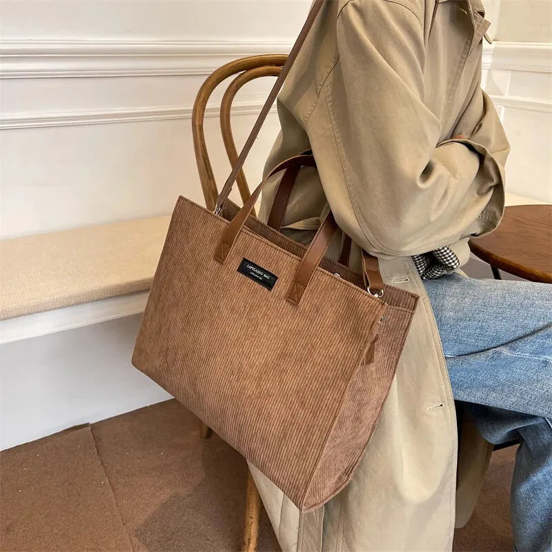 Sac à main cabas bandoulière en velours côtelé Amandine