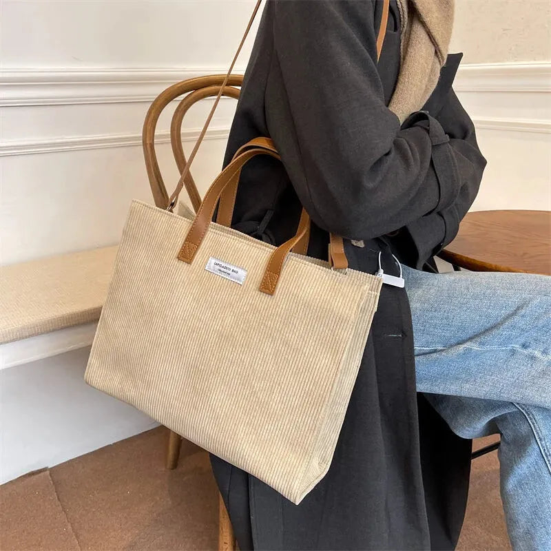 Sac à main cabas bandoulière en velours côtelé Amandine