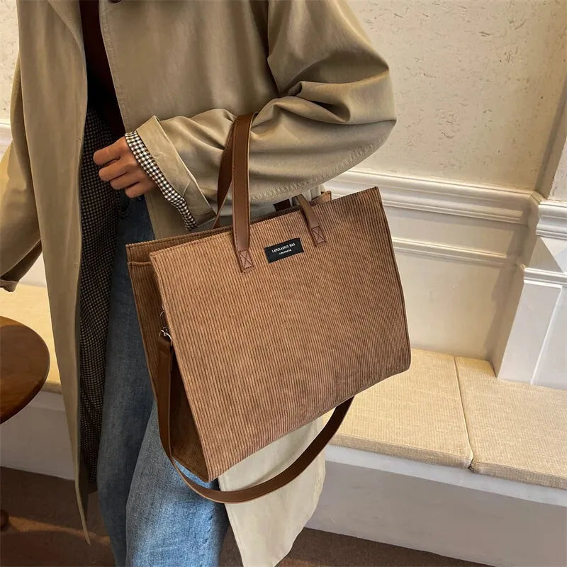 Sac à main cabas bandoulière en velours côtelé Amandine