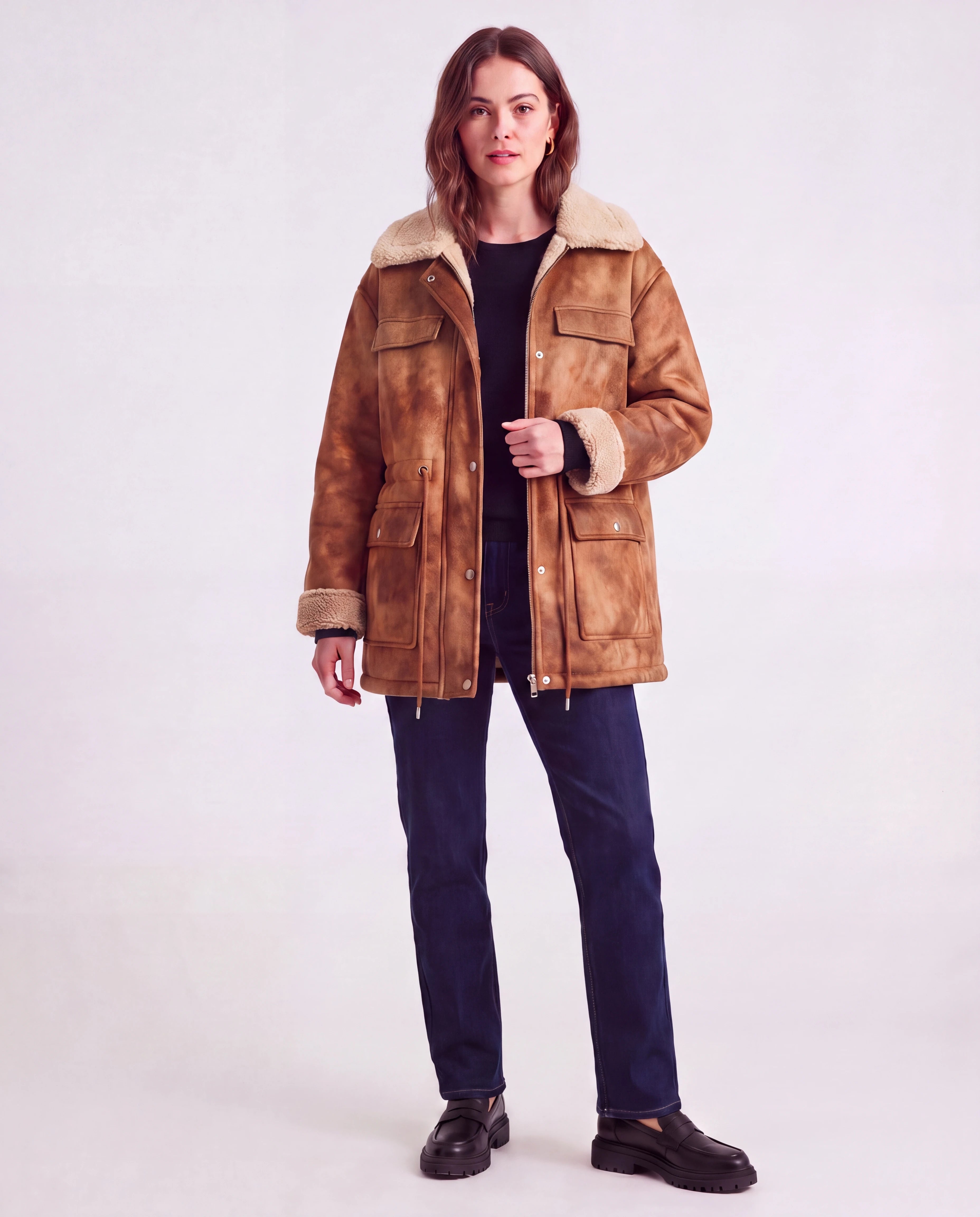 Veste aviateur réversible en sherpa caramel vieilli Christiane, vue de face en studio