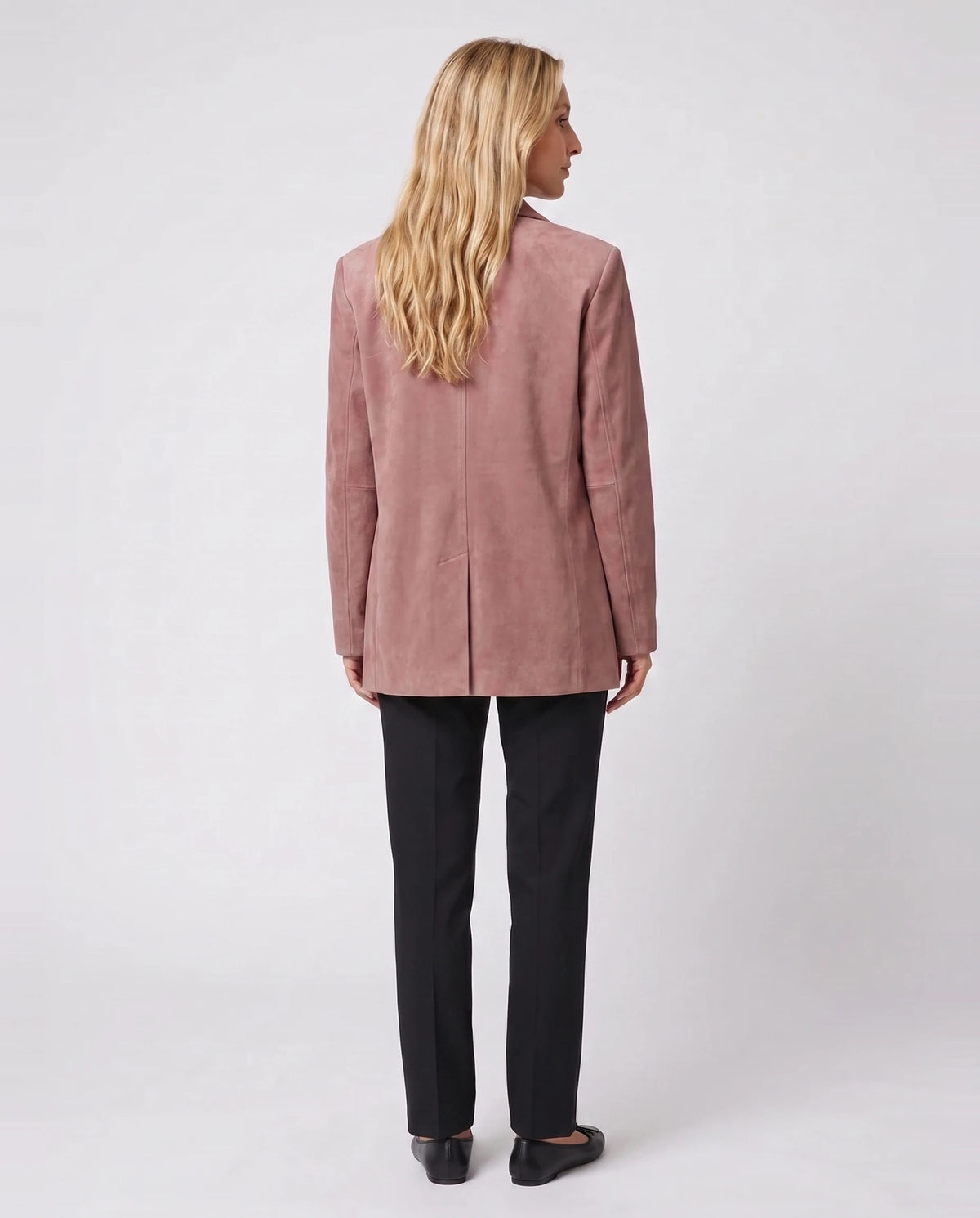 Blazerjacke aus Veloursimitat in Altrosa Clothilde, Rückansicht im Studio