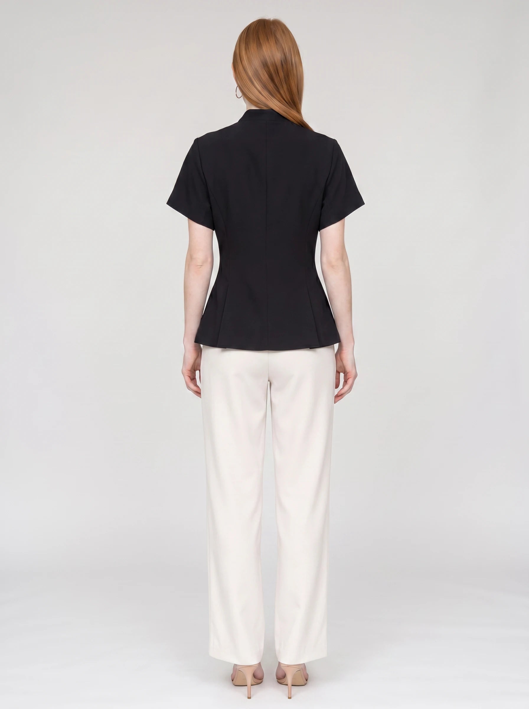 Veste cache-cœur à un bouton noire Célimène, vue de dos en studio