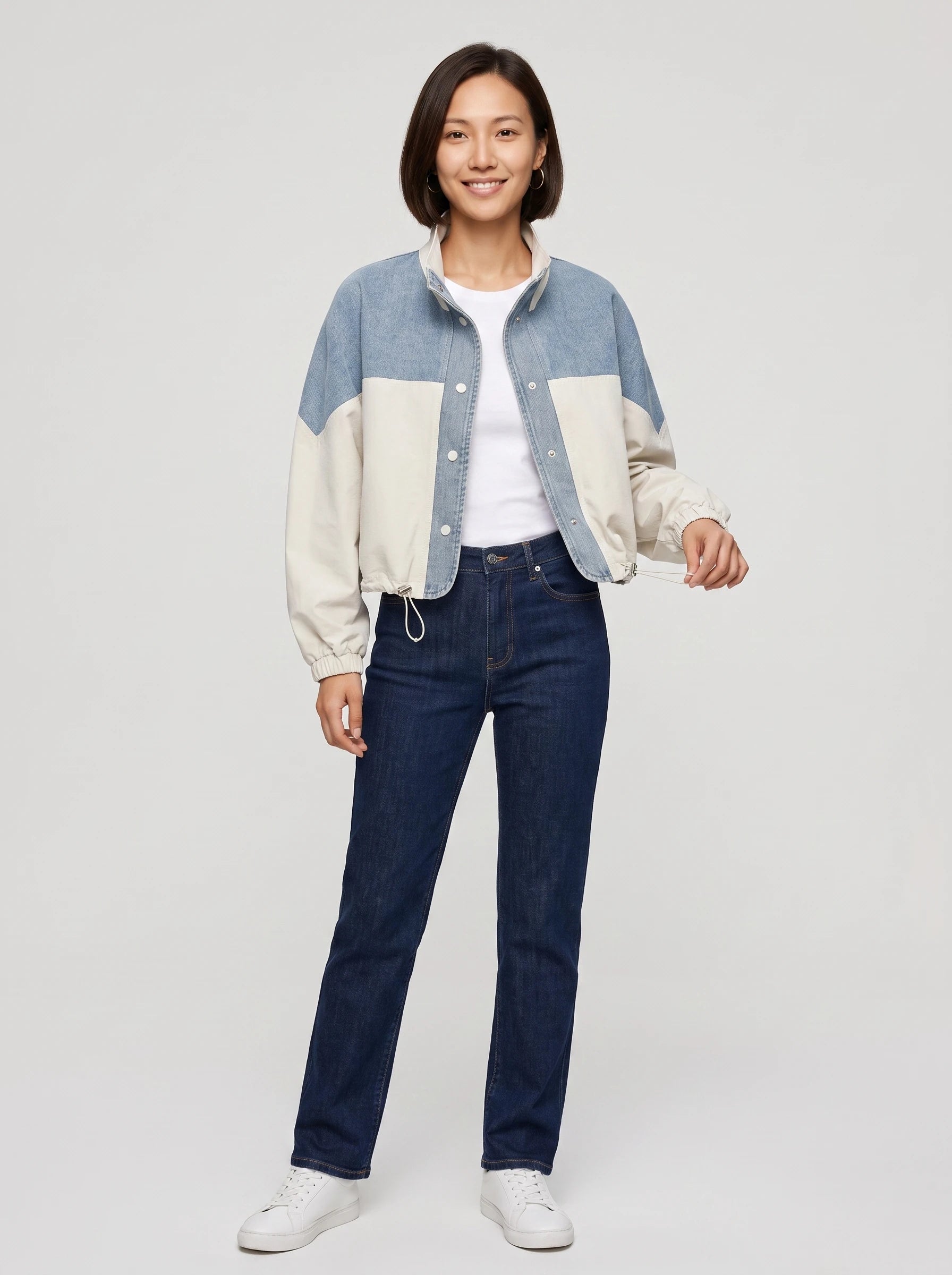 Veste courte color-block en denim écru Bertrande, vue de face en studio