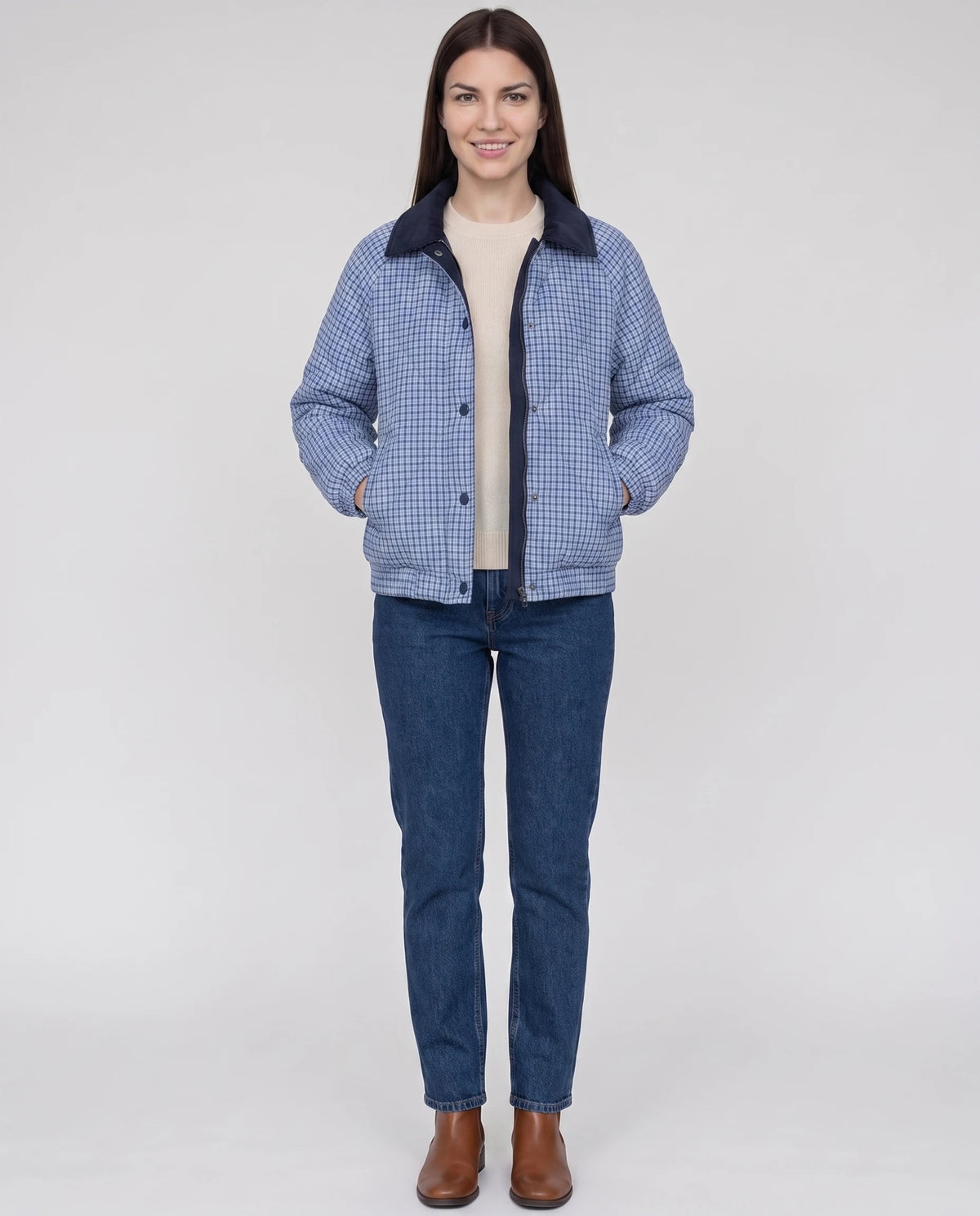 Veste matelassée réversible vichy Rosa en Bleu Marine, plan rapproché de face, face vichy, col rabattu