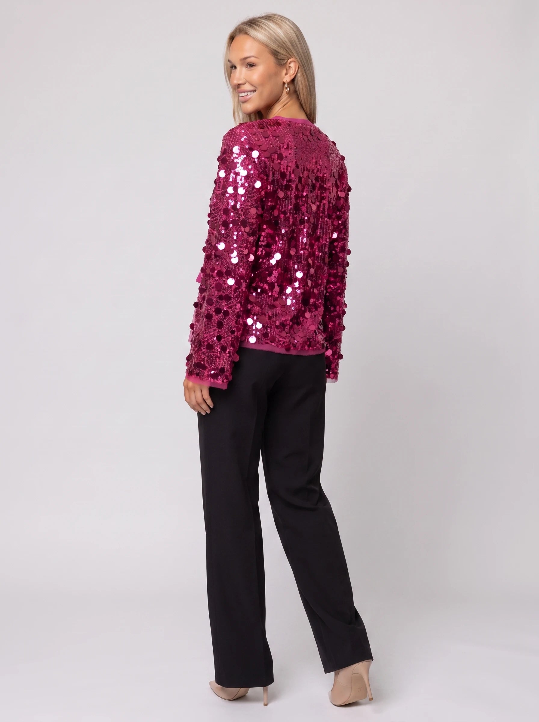 Veste kimono à sequins fuchsia Félicie, vue de dos en studio