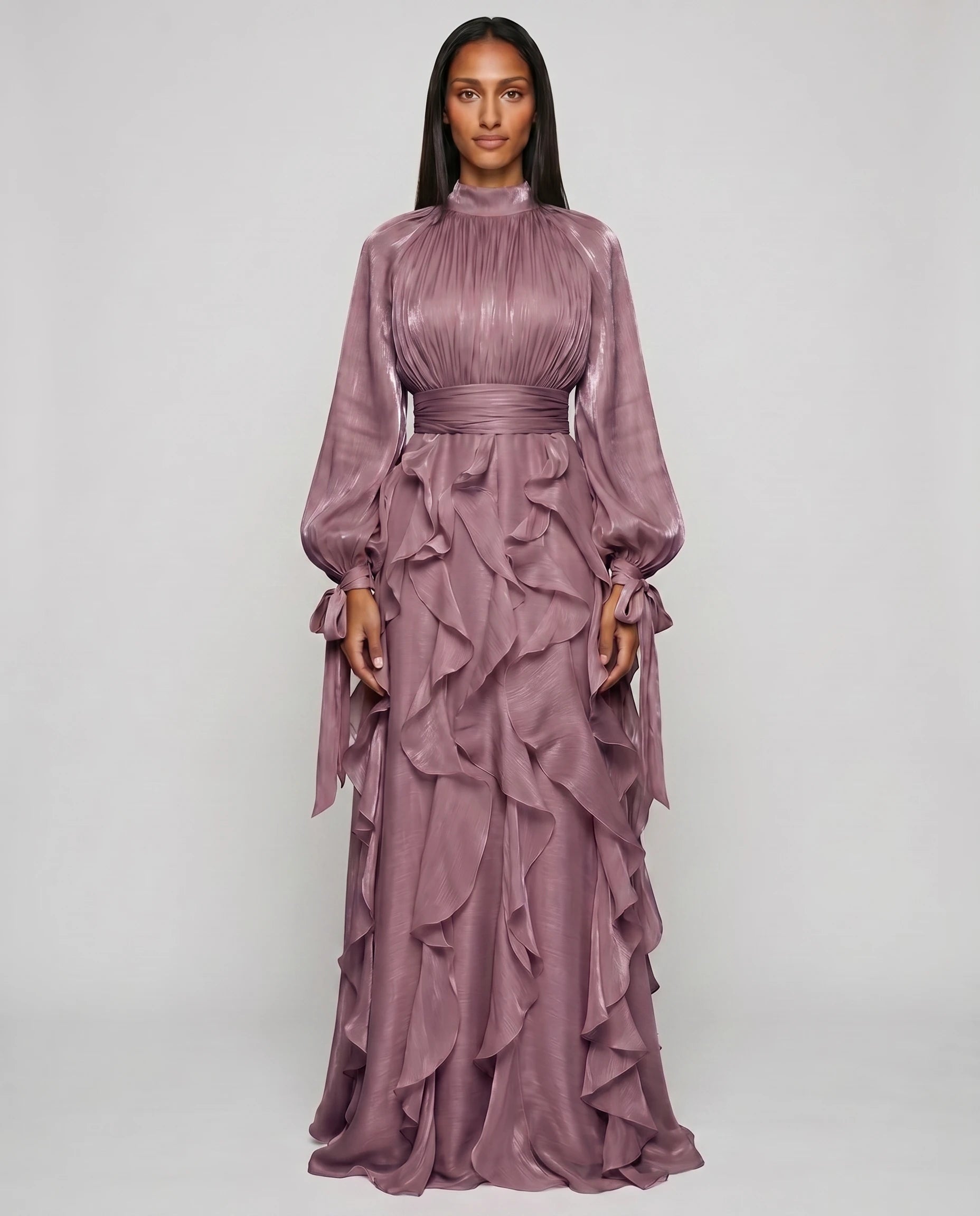 Robe de soiree longue a volants violet studio face