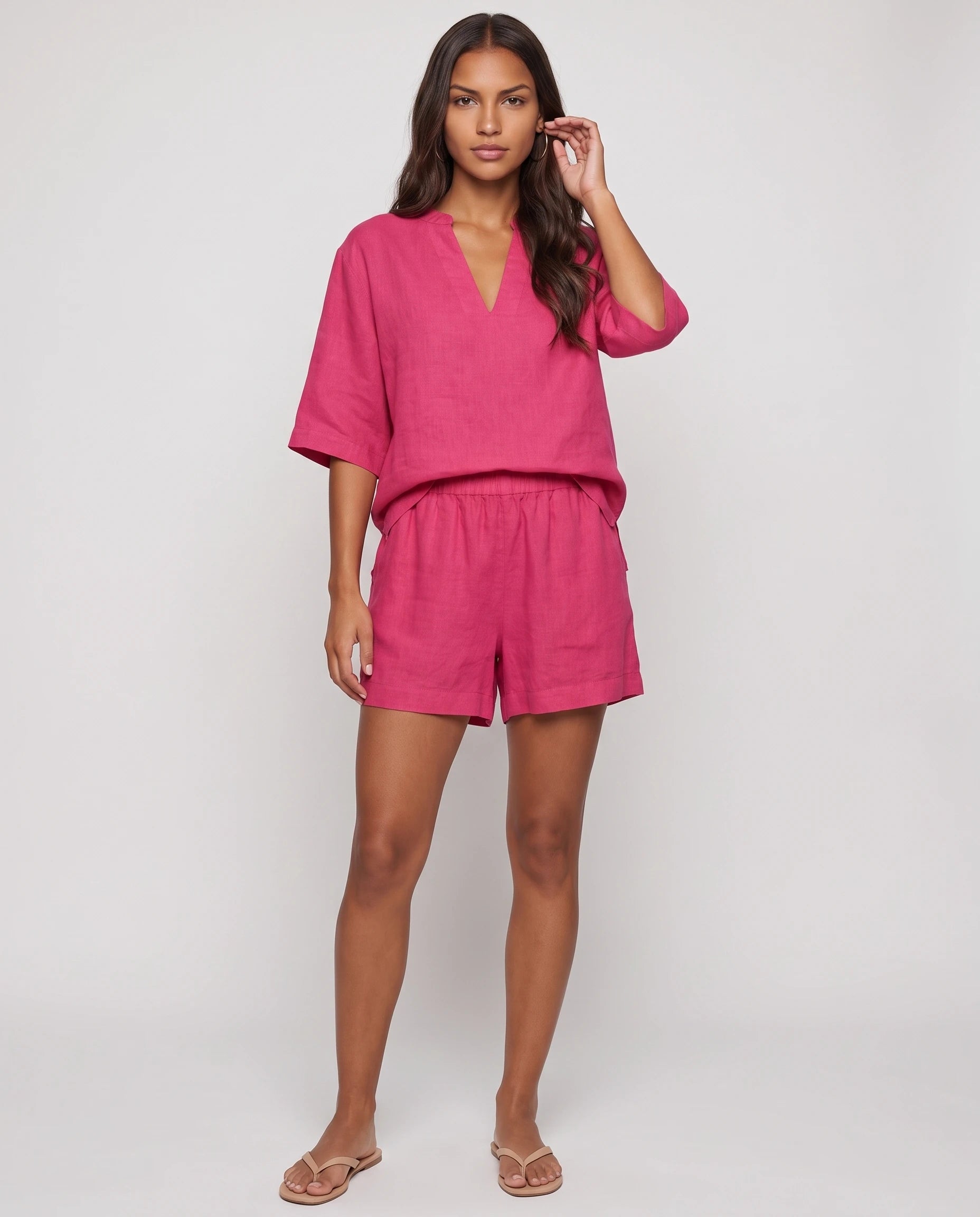 Ensemble top col V et short effet lin Aveline — Framboise — vue face studio