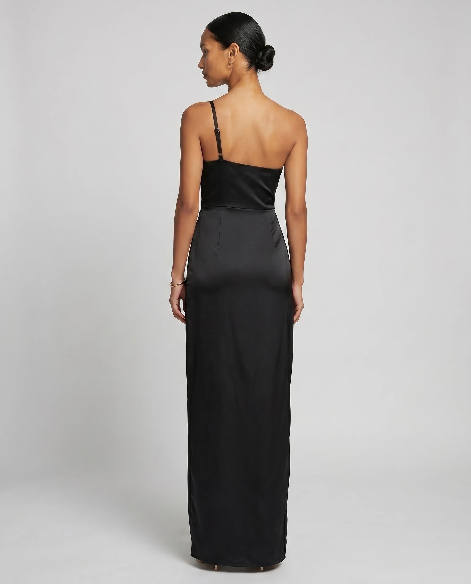 Robe longue en satin une epaule - Noir - Ines