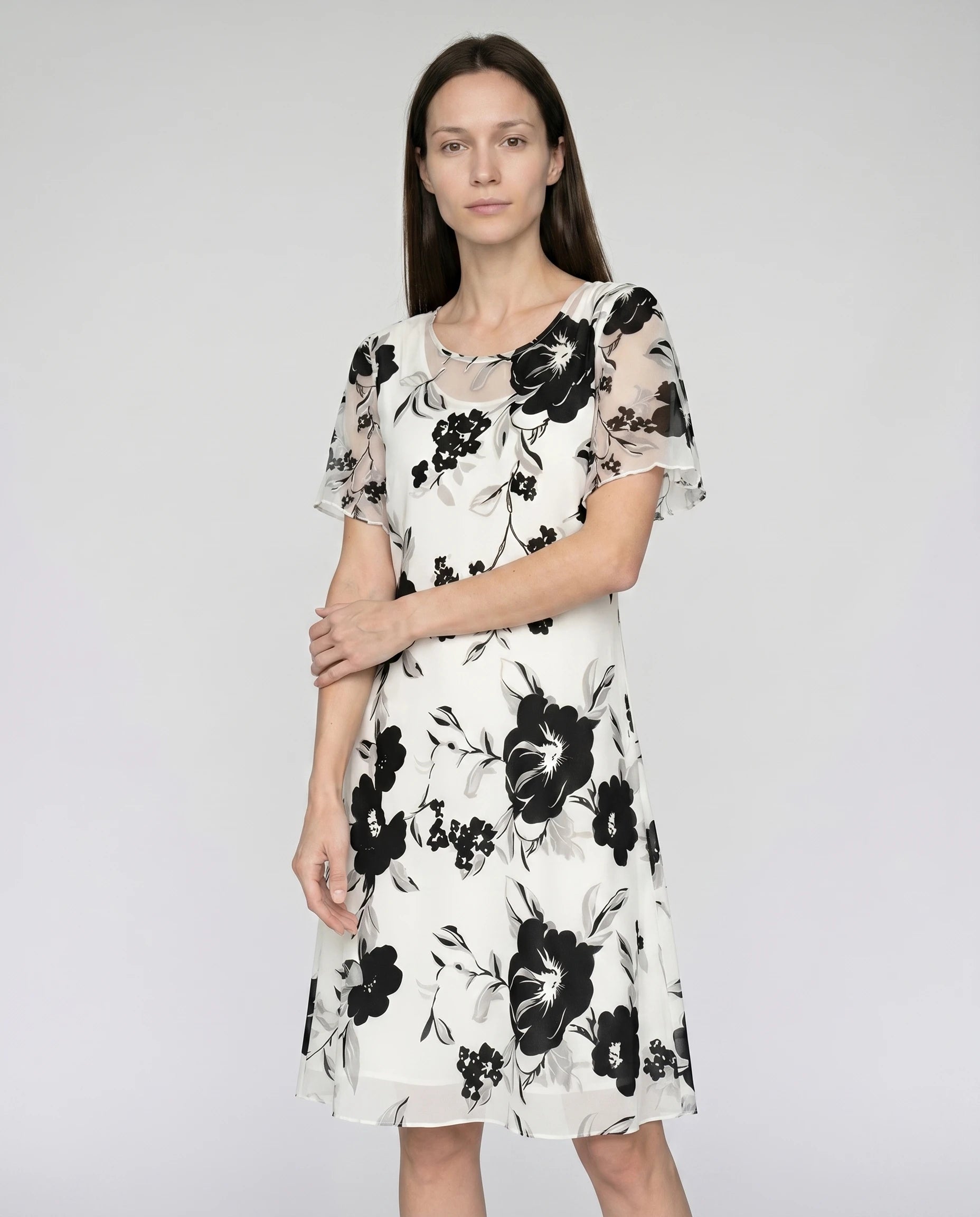 Robe Sidonie blanche studio trois quarts