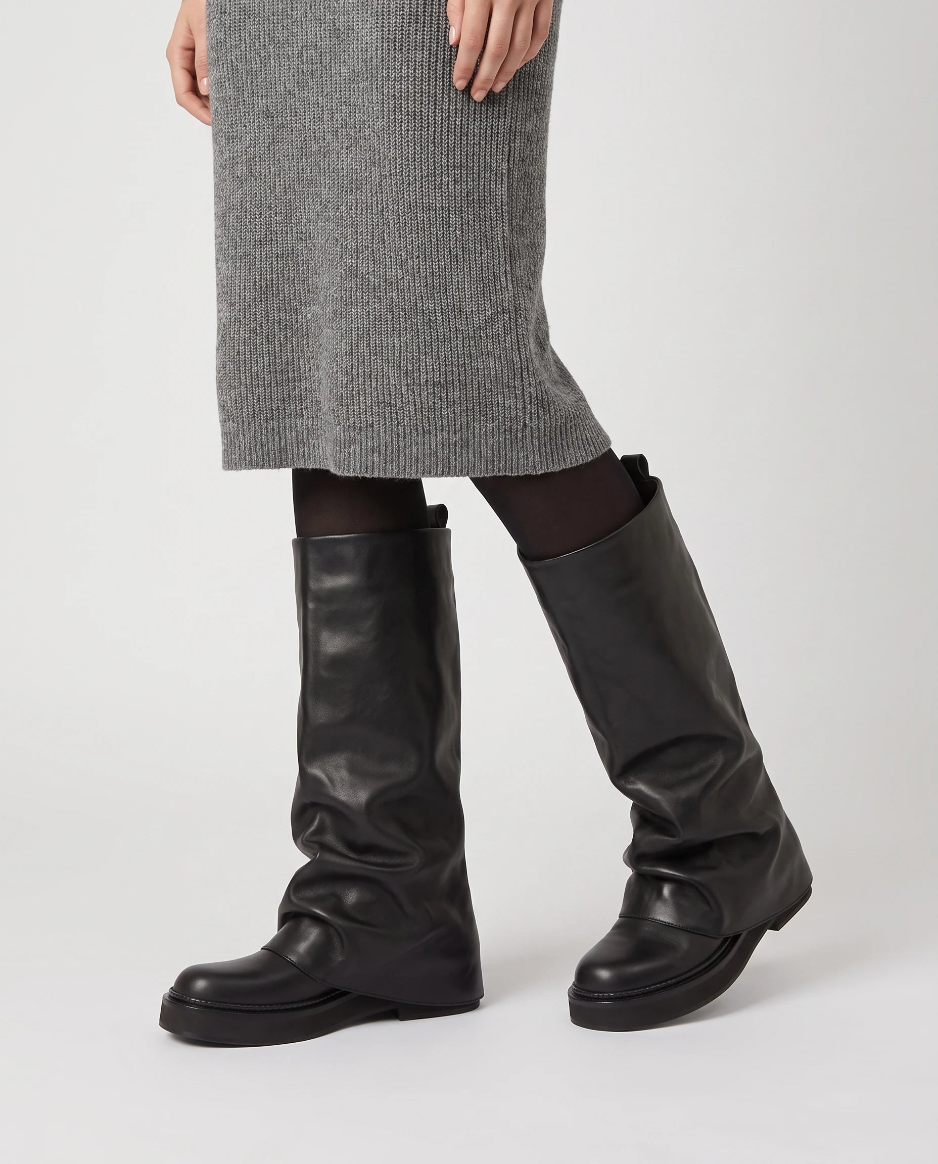 Bottes à guêtre repliée Wanda — Noir, portées en plan rapproché