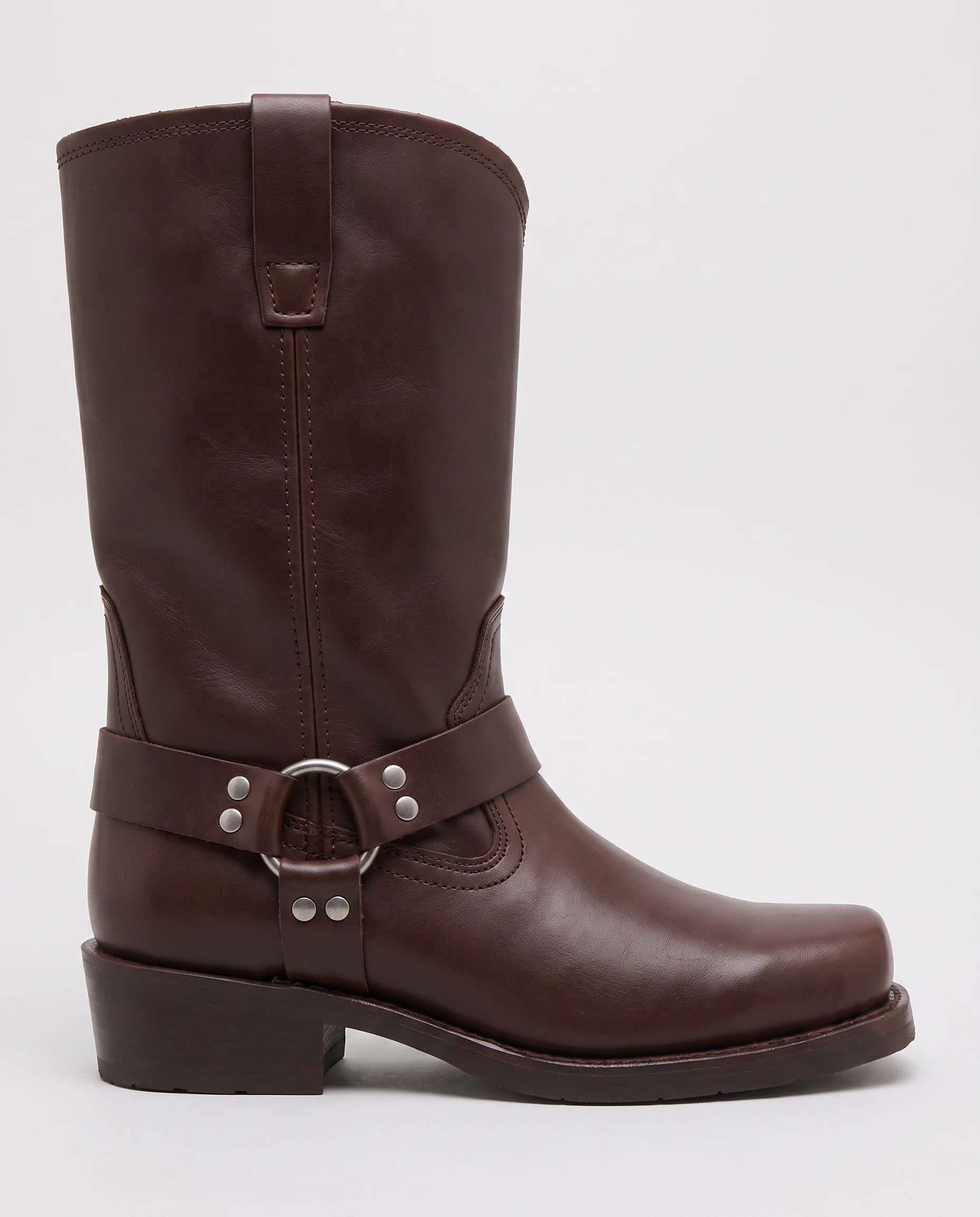 Bottes motardes mi-mollet effet cuir Irmine — Chocolat, botte vue de profil studio