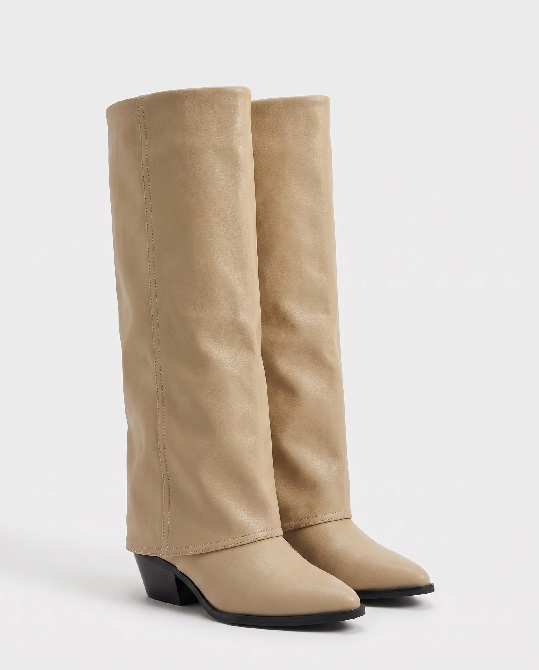 Bottes hautes à revers en simili Rosemarie — Beige, paire en packshot studio