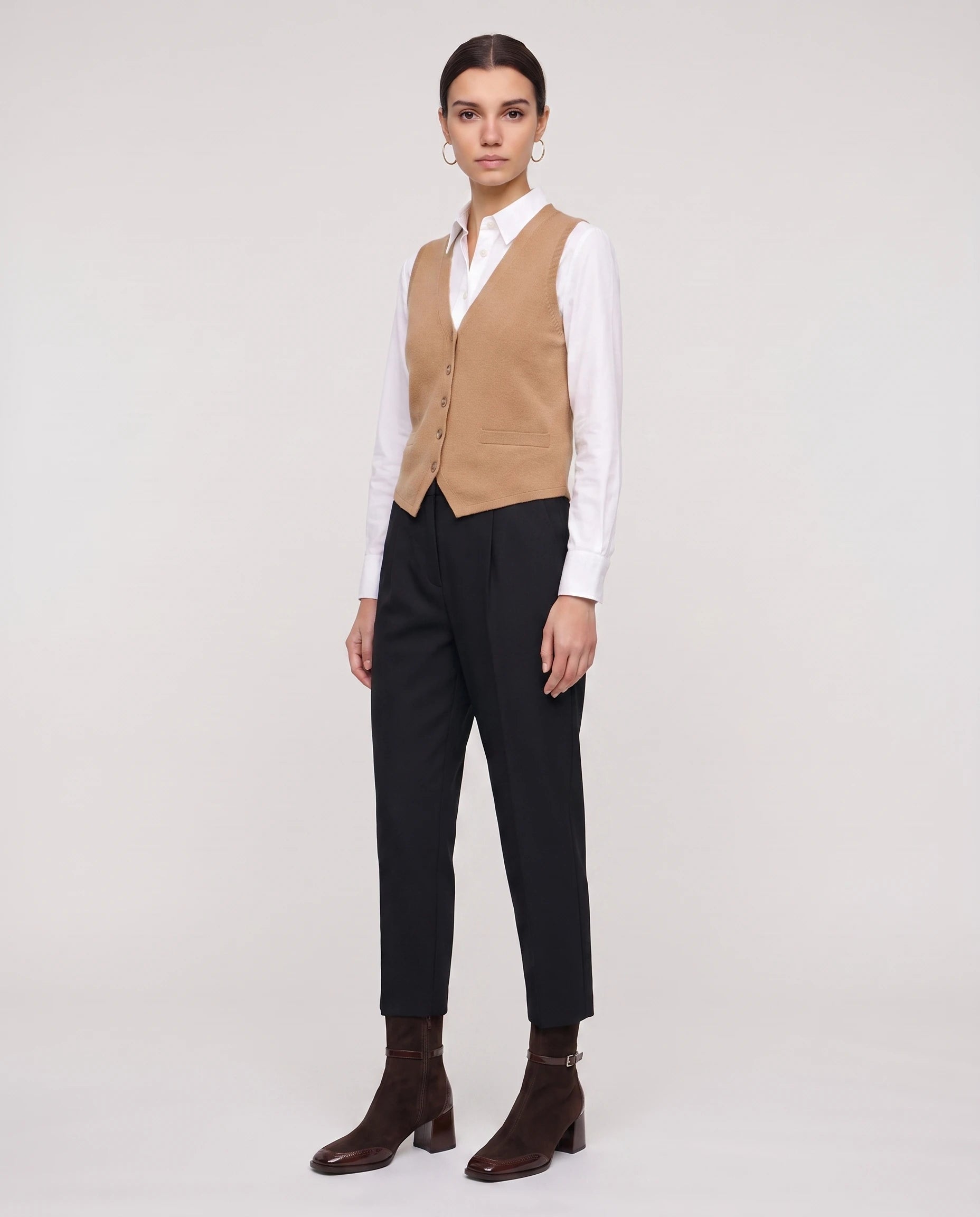 Bottines bi-matiere a bout verni Hyacinthe Chocolat Foncé — portées en pied