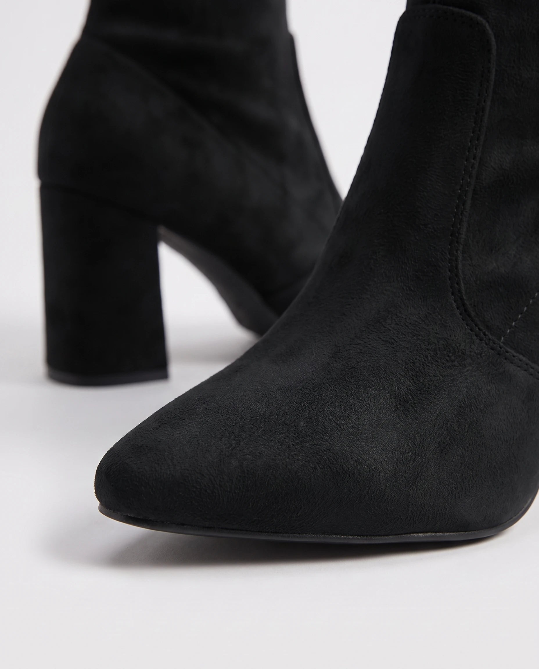 Bottines chaussette en suédine à talon bloc Dorothée — Noir, packshot vue complémentaire