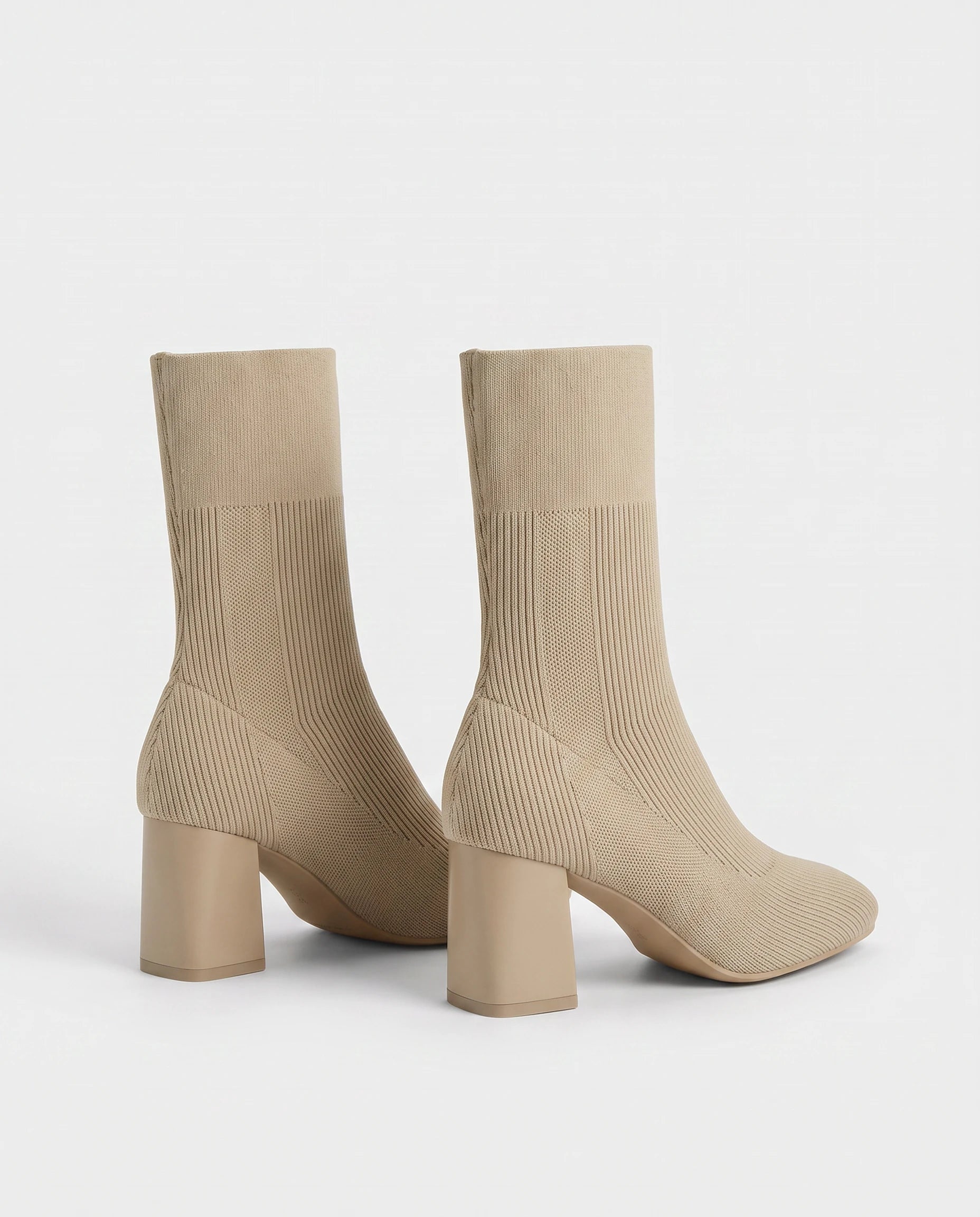 Bottines chaussettes en maille a talon haut Adelphine Sable — packshot studio