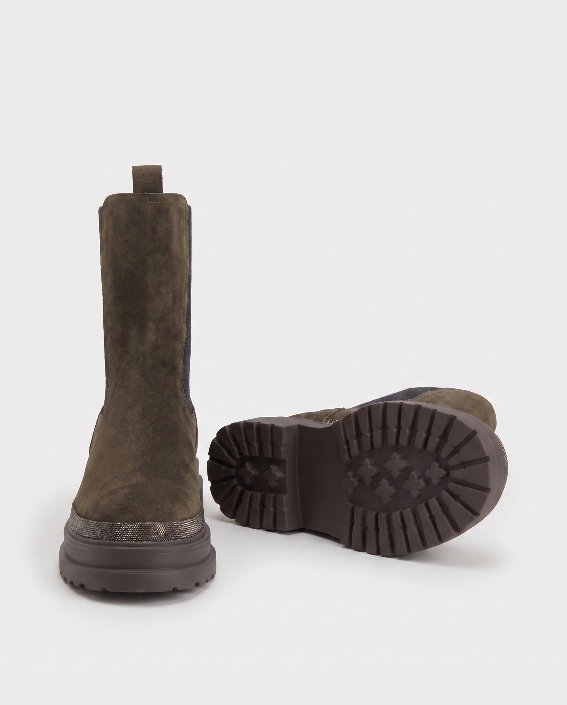 Bottines chelsea en suédine Améline — Kaki, détail de la semelle crantée à plateforme