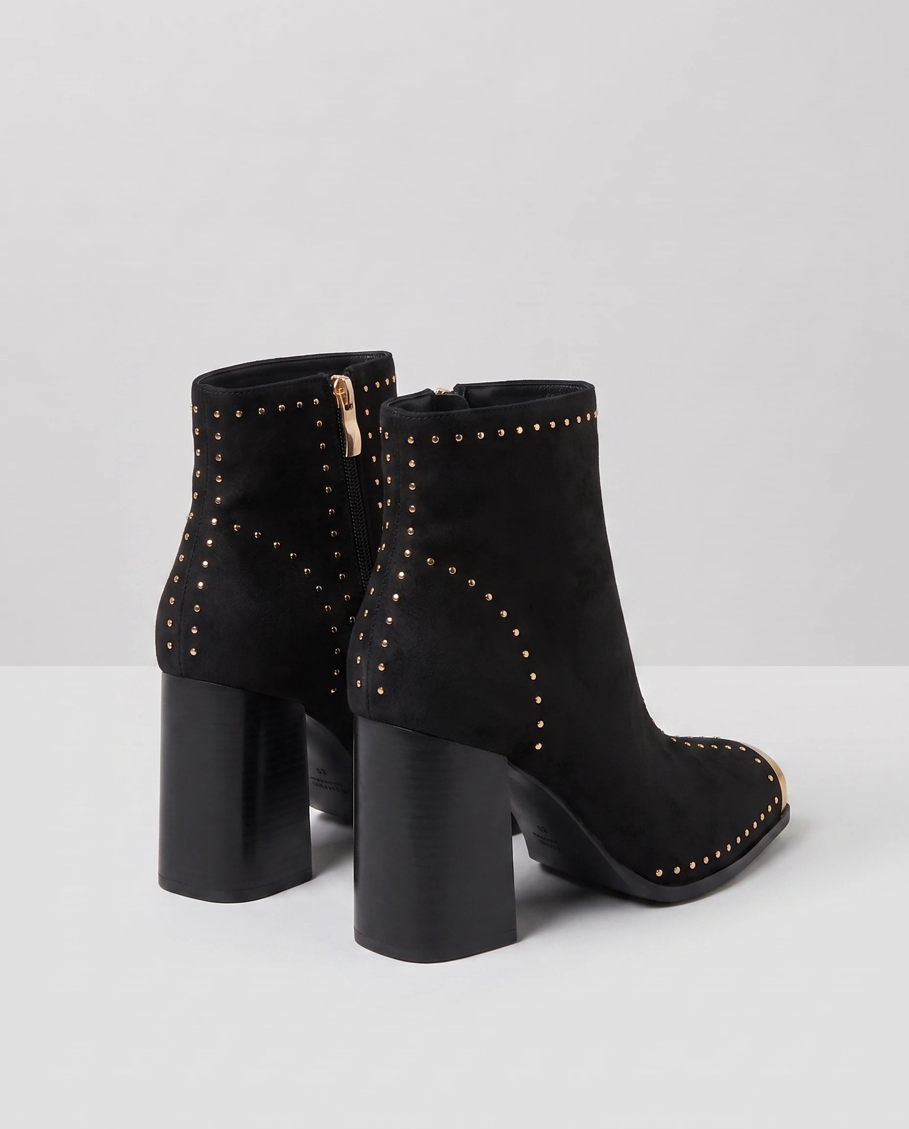 Bottines cloutées à bout métal en suédine Benoîte — Noir, packshot vue complémentaire