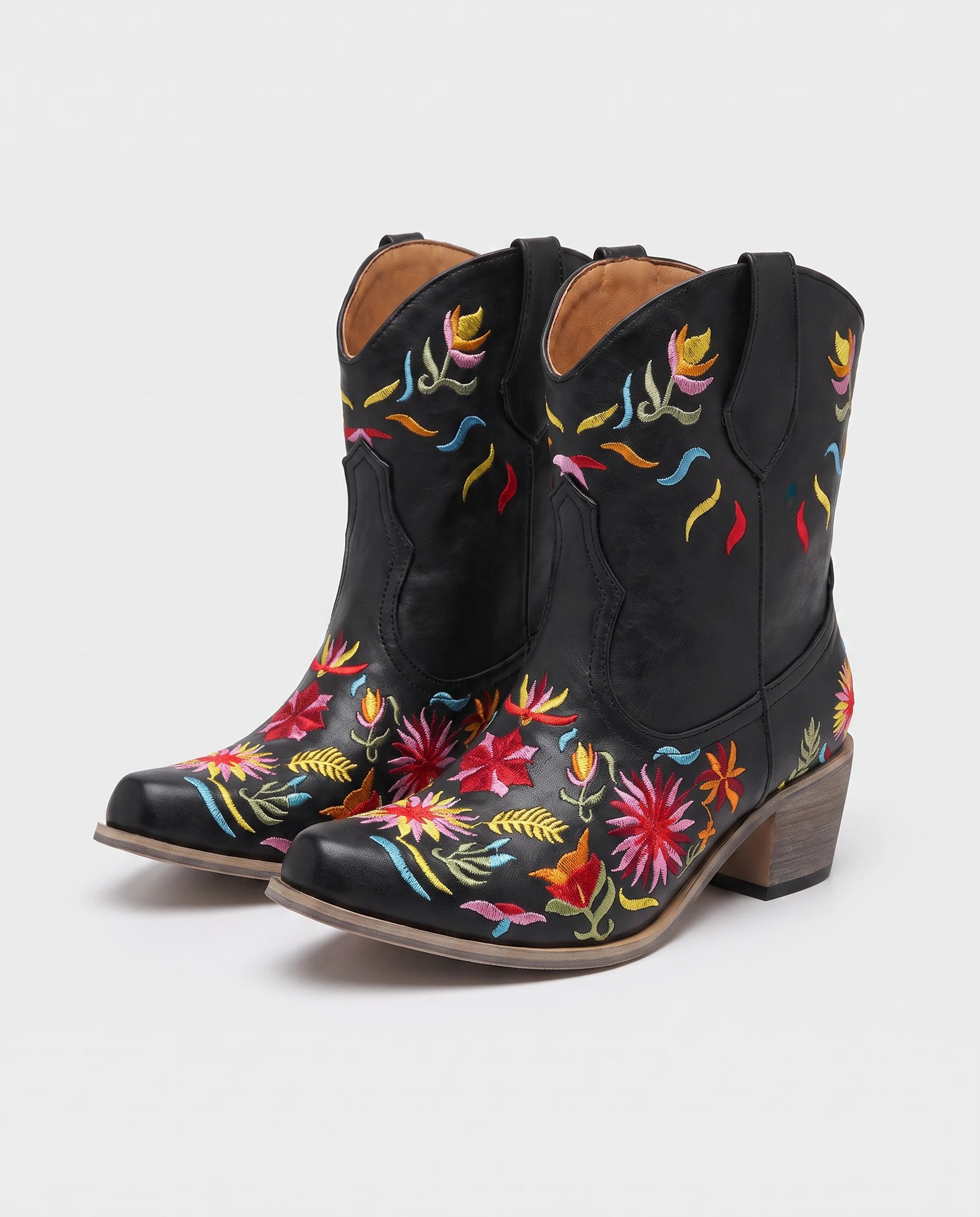 Bottines santiags à broderie florale en simili Émerance Noir — packshot studio