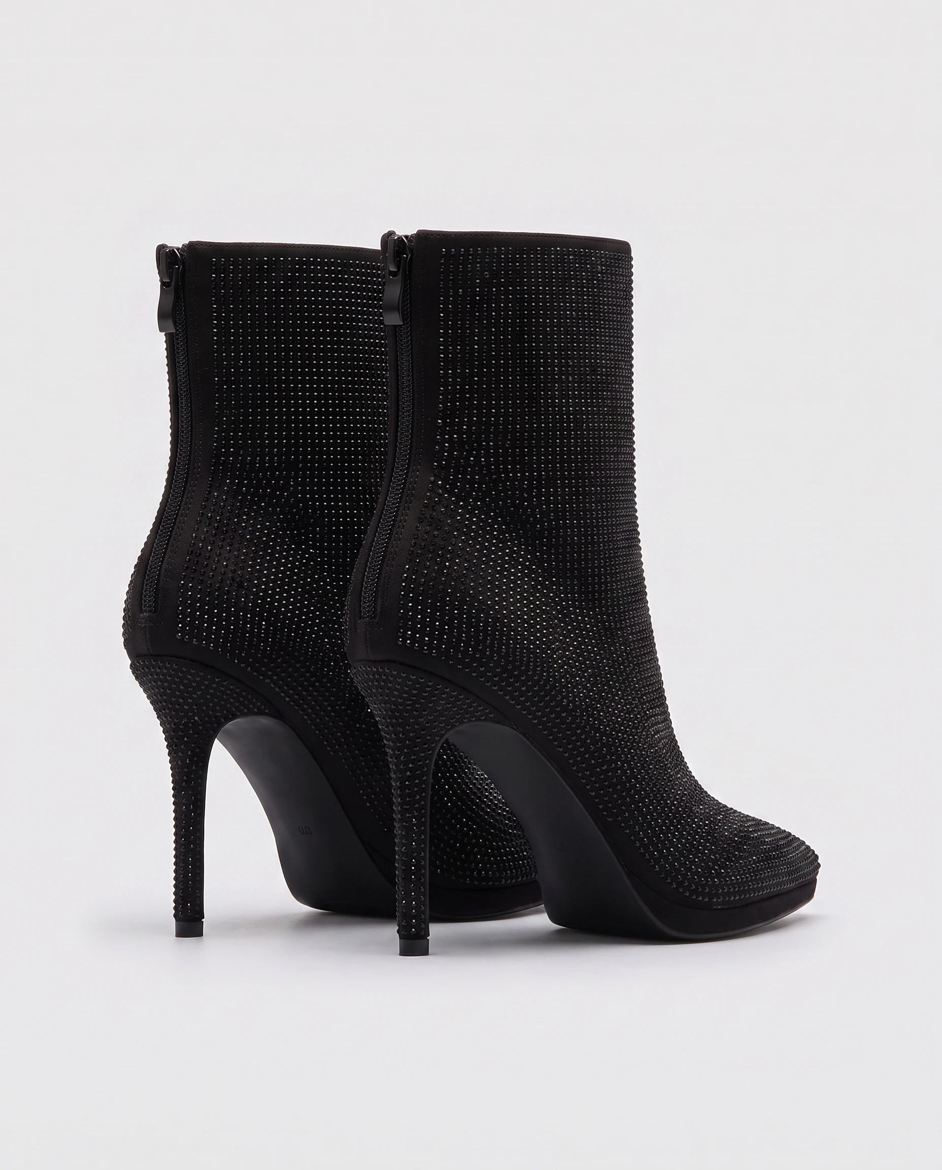Bottines à strass à talon aiguille Perrette — Noir, paire vue de trois quarts arrière, zip visible