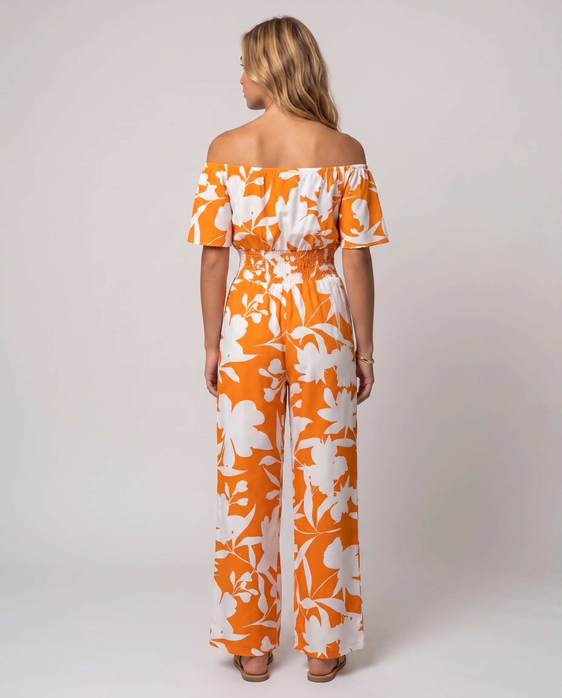 Combinaison bardot Pivoine Orange fleuri, vue de dos studio