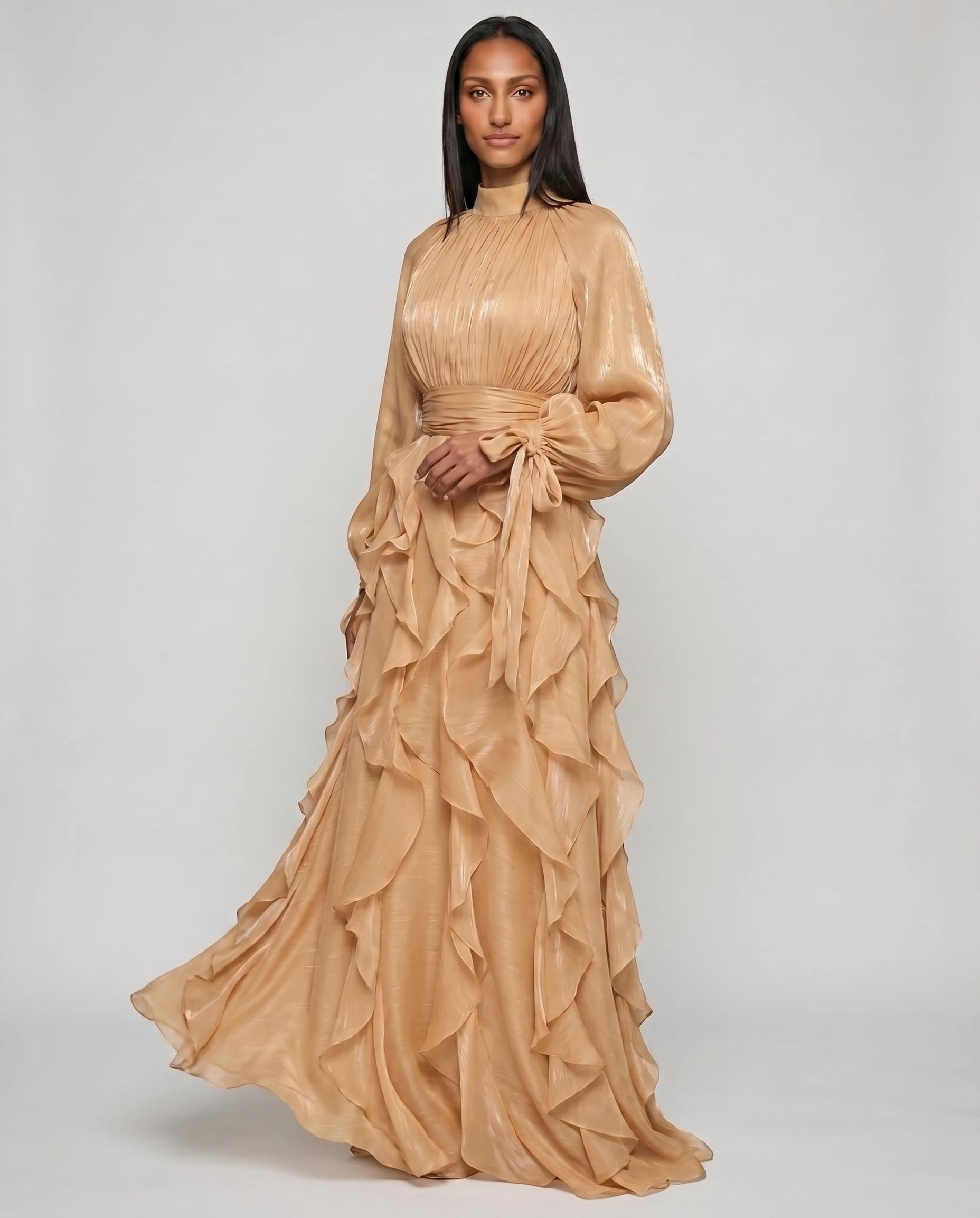 Robe de soiree longue a volants caramel studio trois-quart