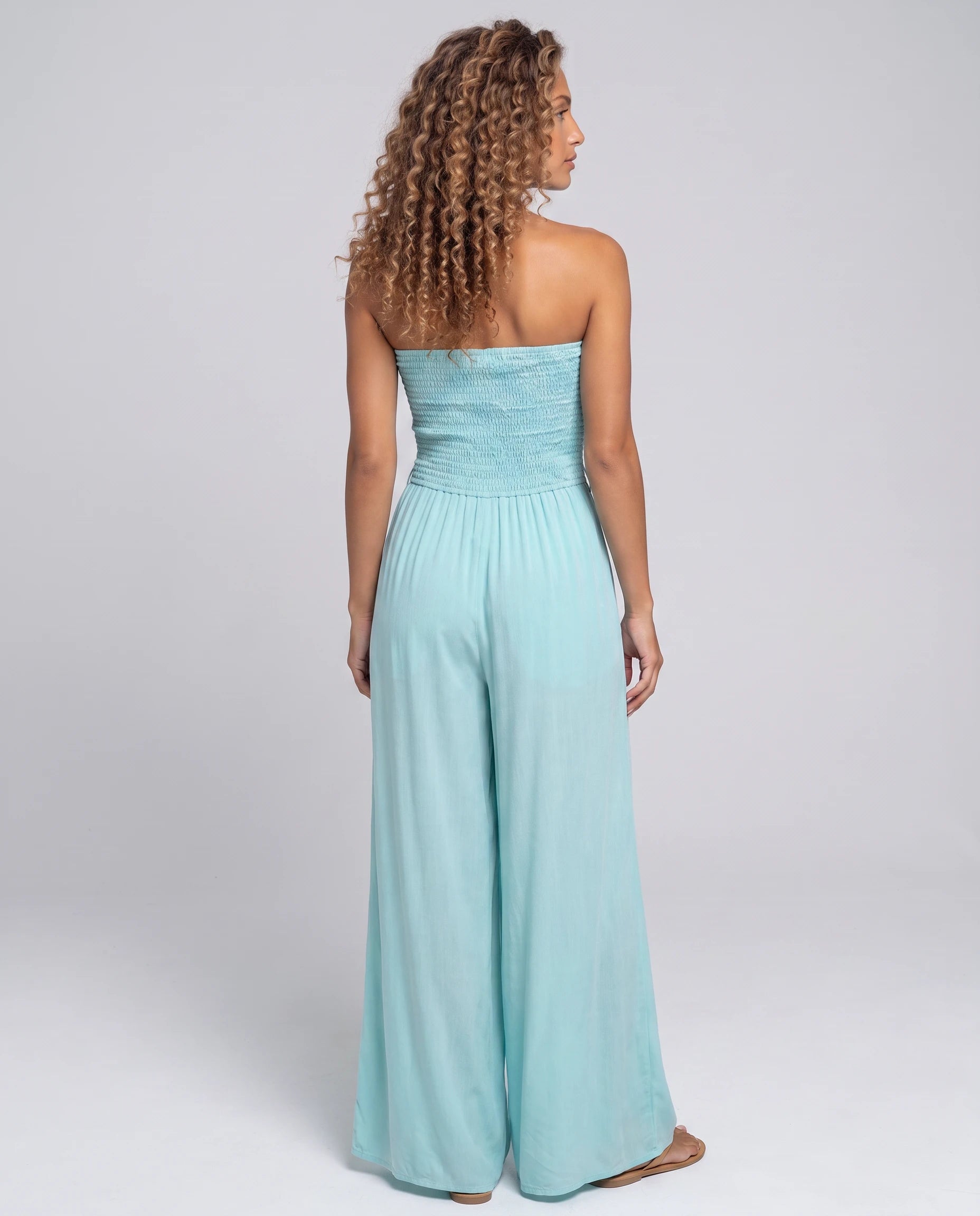 Combinaison bustier bleu lagon à jambe large — Lucile - vue studio, dos