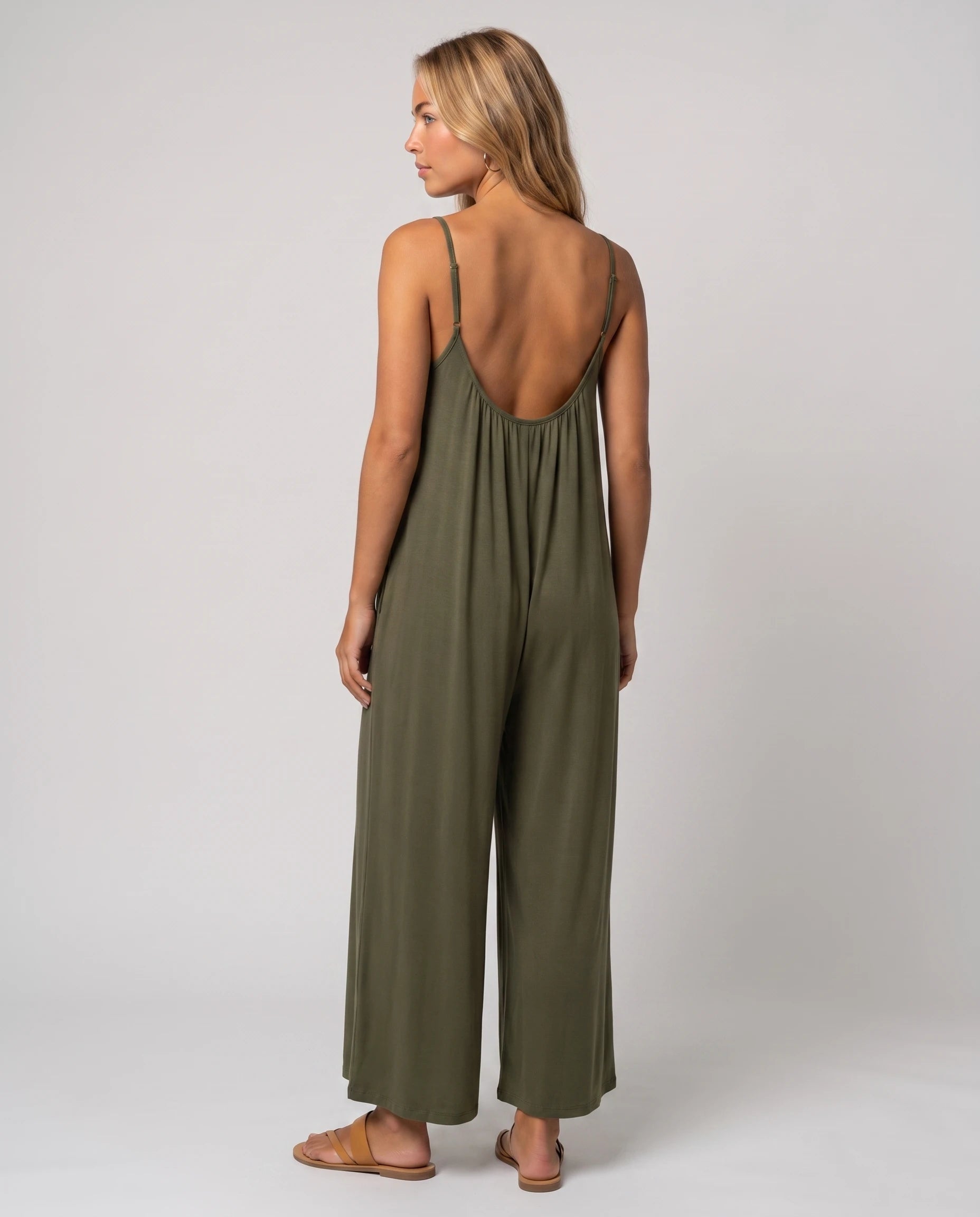 Combinaison fluide jambe large Séverine, coloris Vert Armée, vue de dos