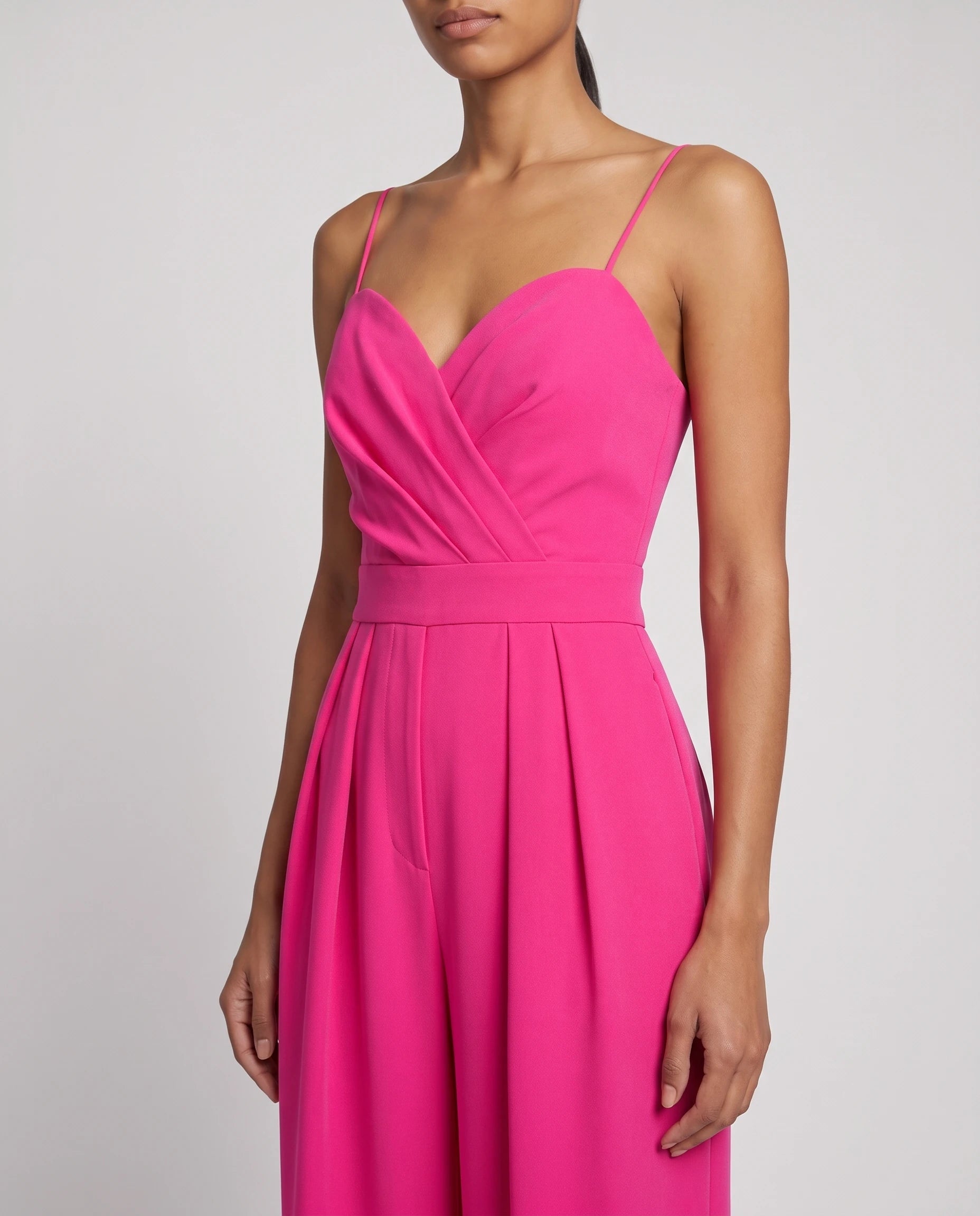 Combinaison habillée drapée Fuchsia - détail du bustier drapé