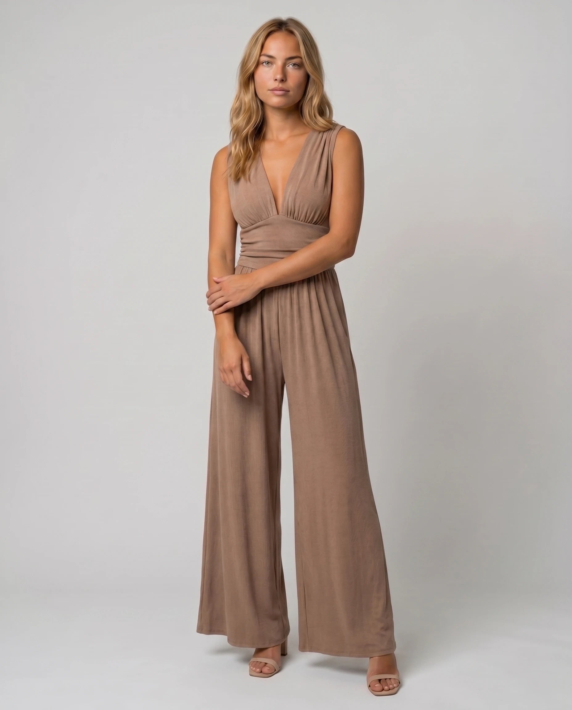 Combinaison large fluide col V — Romane - Camel - studio troisquart