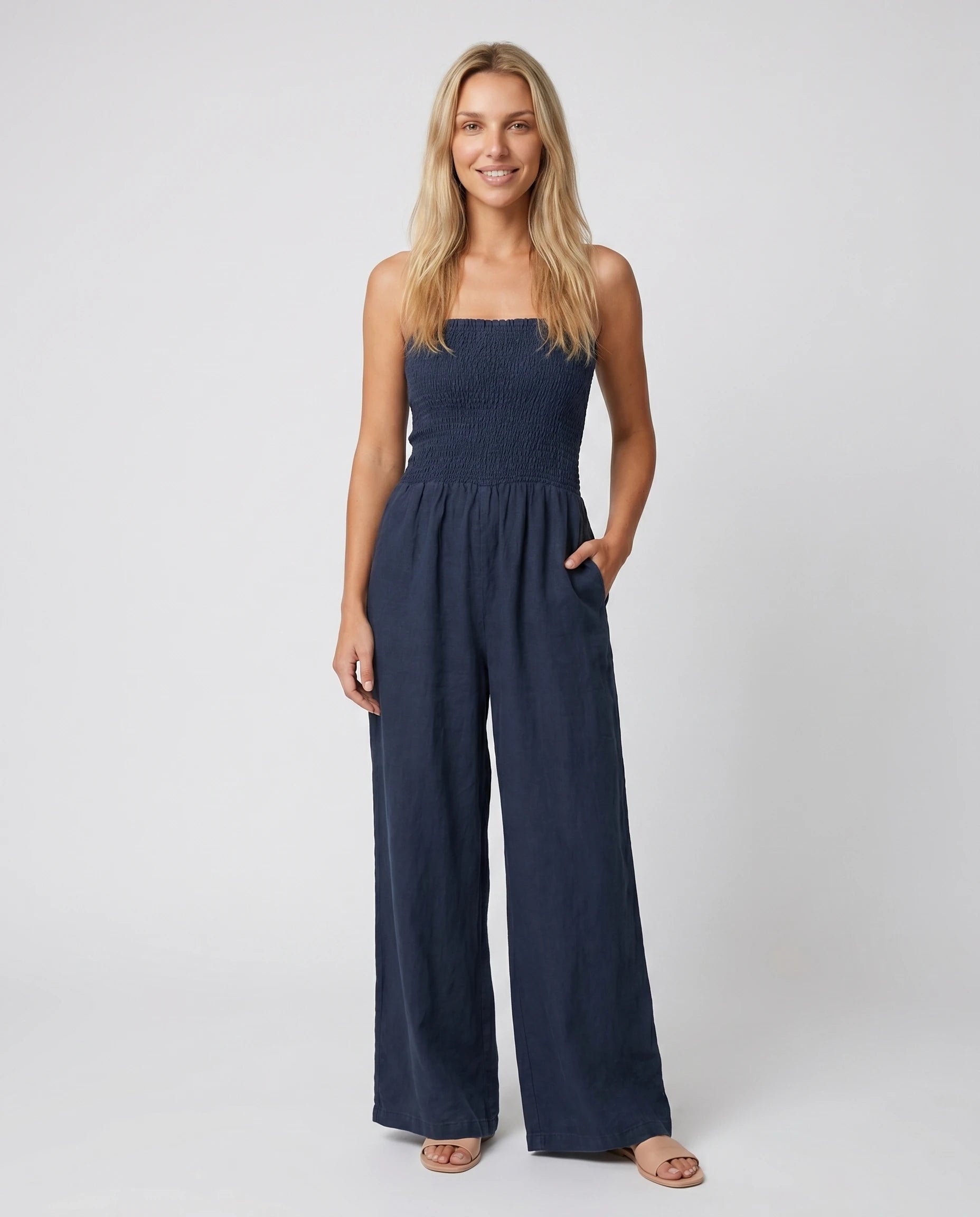 Combinaison bandeau en lin bleu marine, jambe large — Lucile - vue studio, face